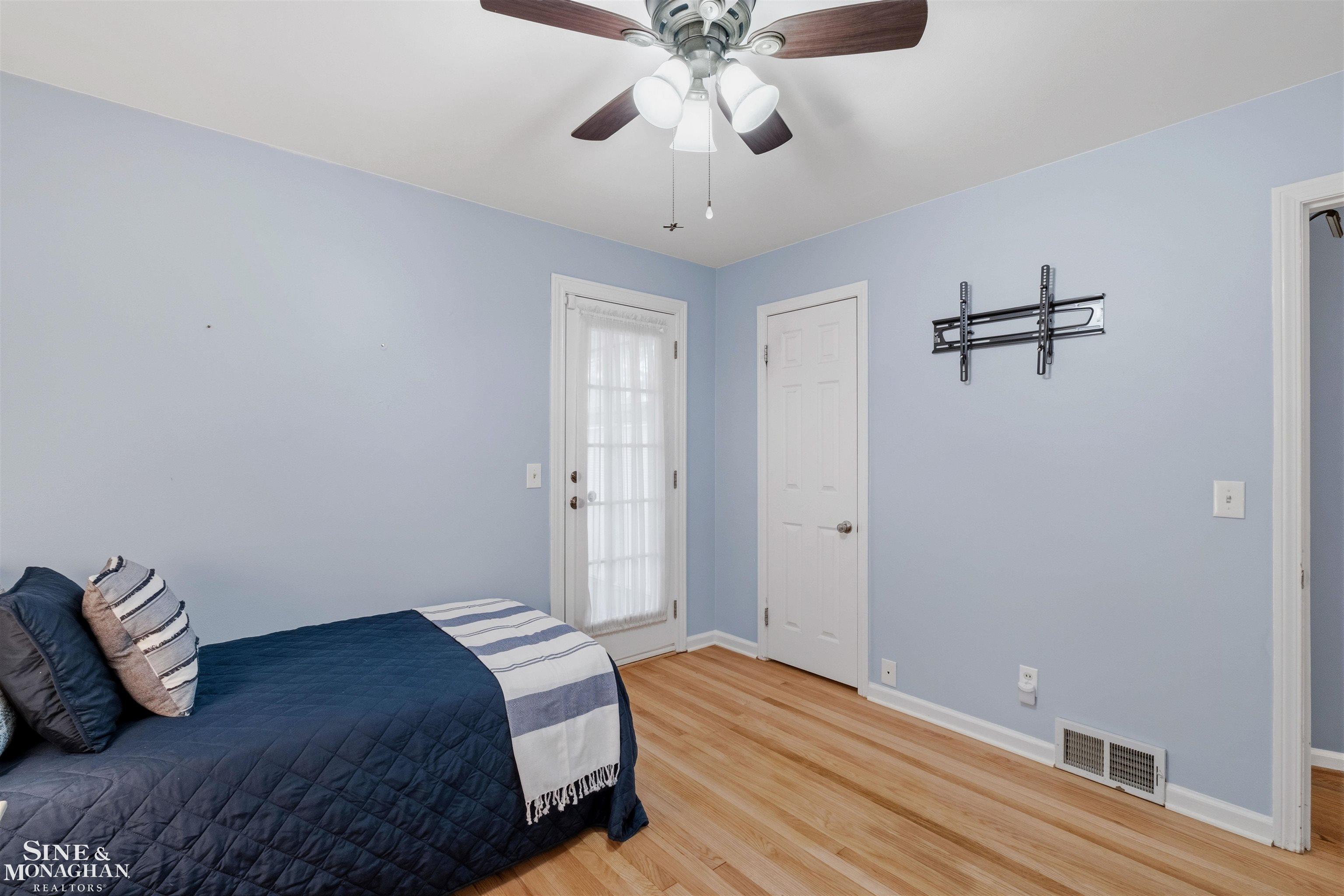 1776 Manchester Boulevard