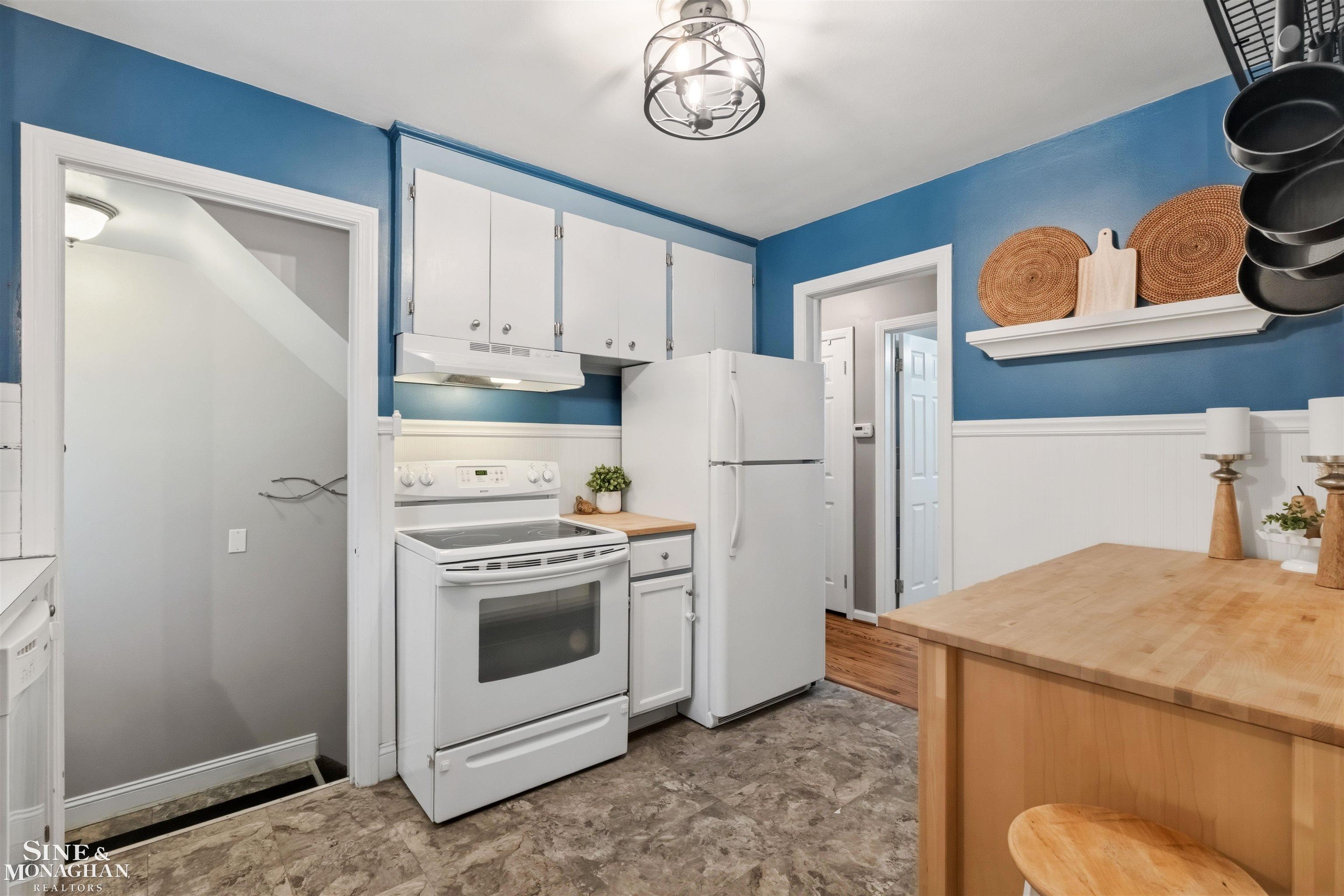 1776 Manchester Boulevard