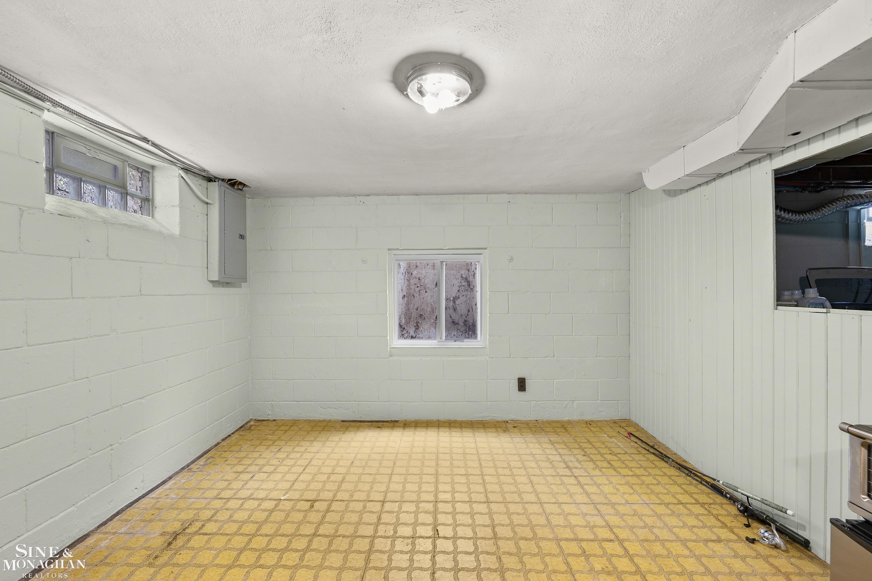 106 Meadow Lane