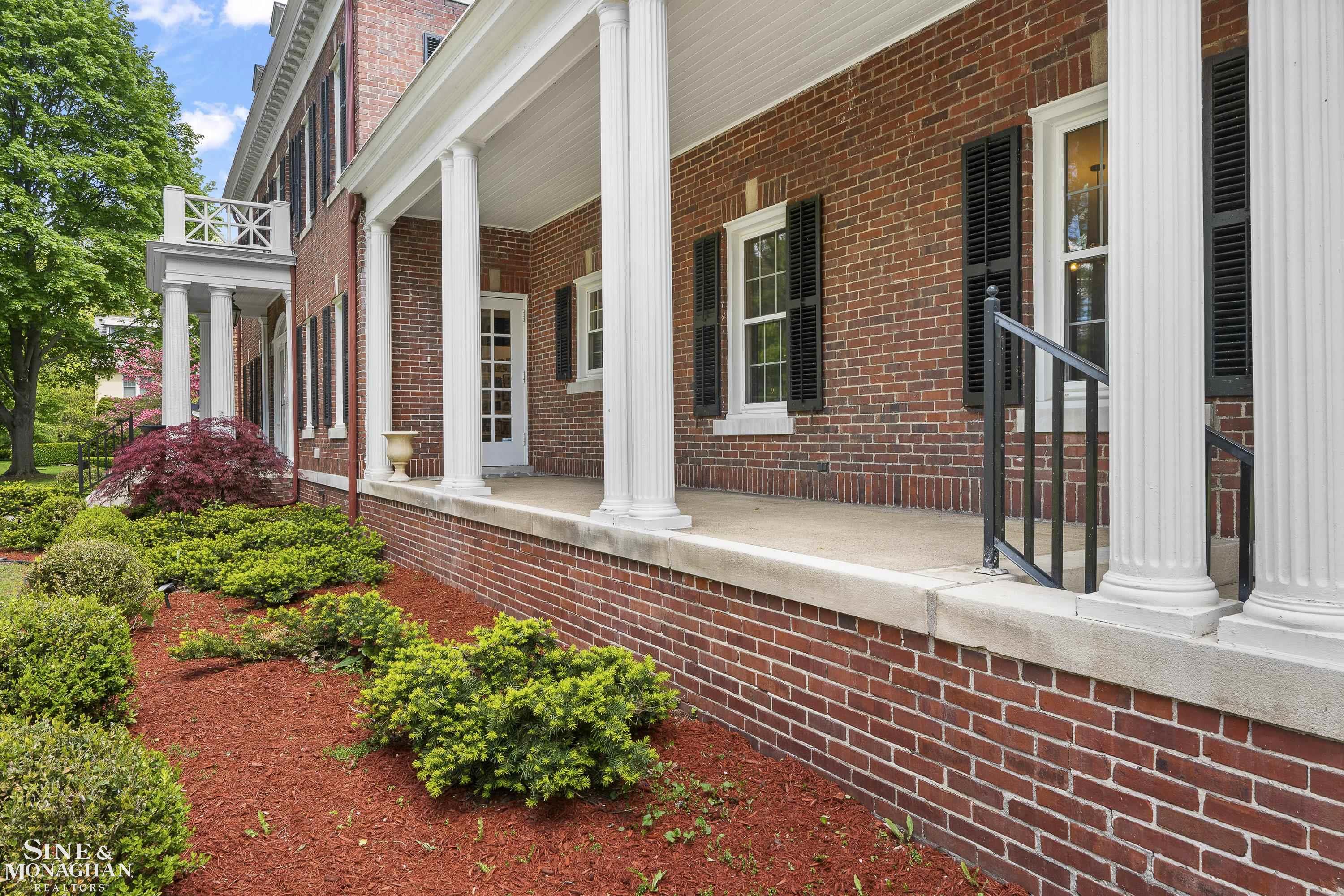 512 Washington Road