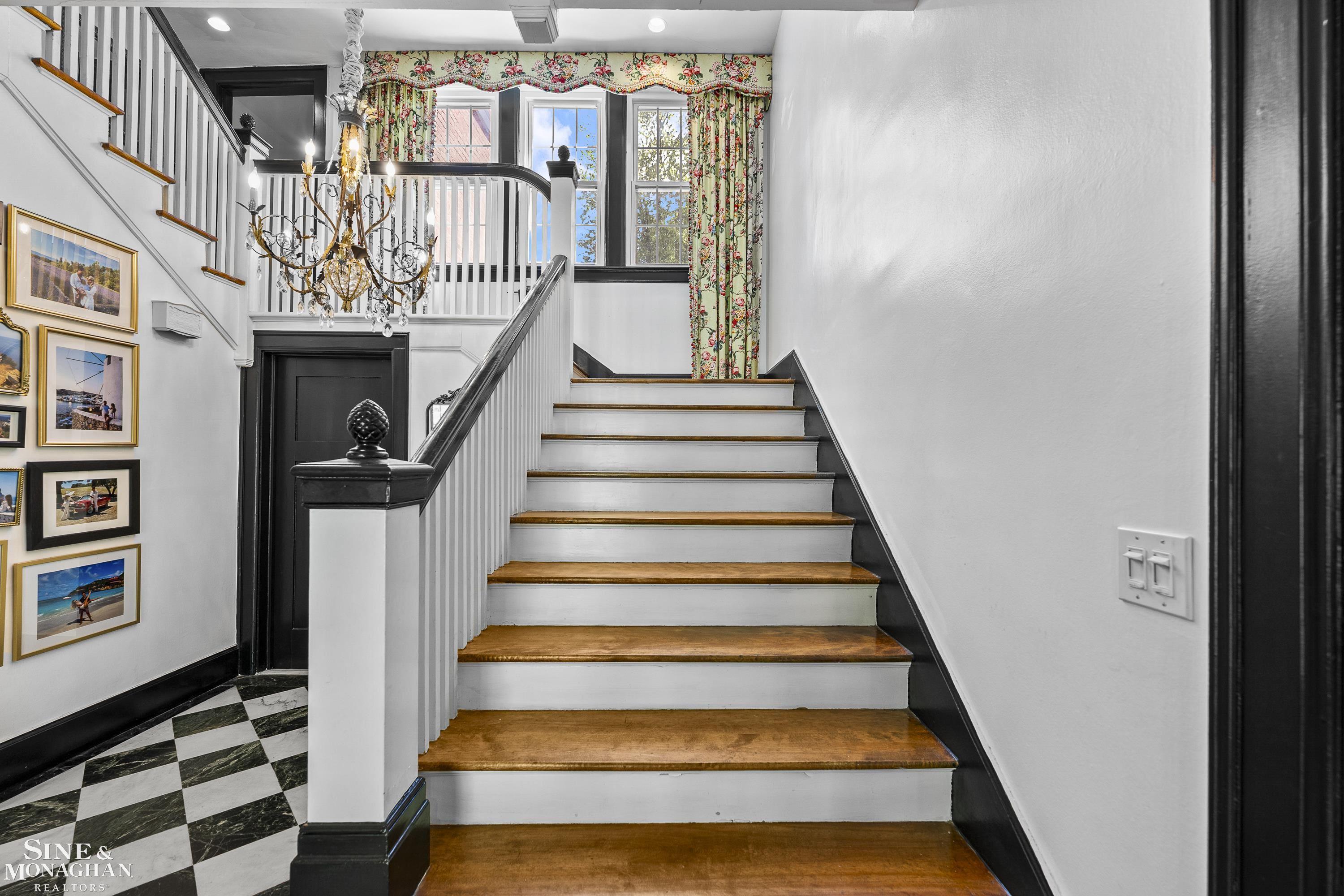 512 Washington Road