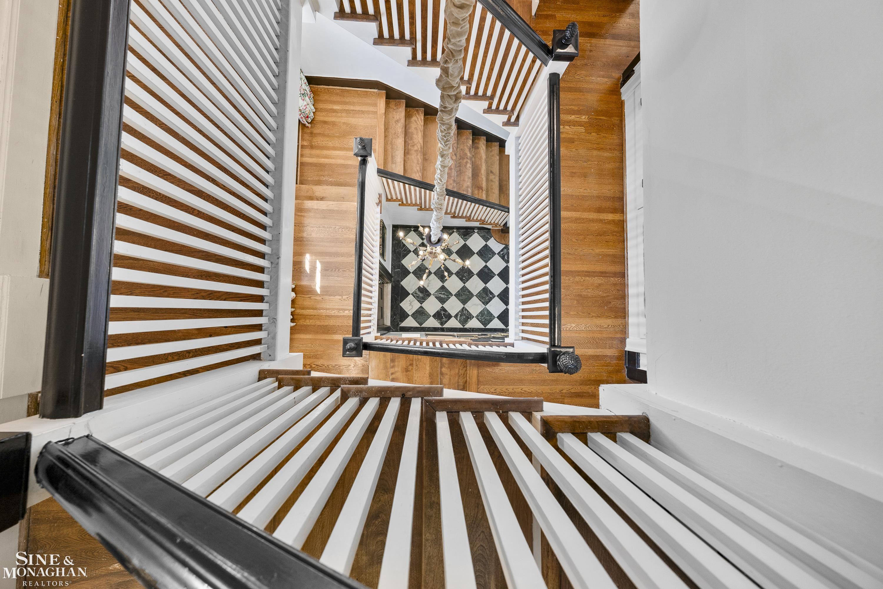 512 Washington Road