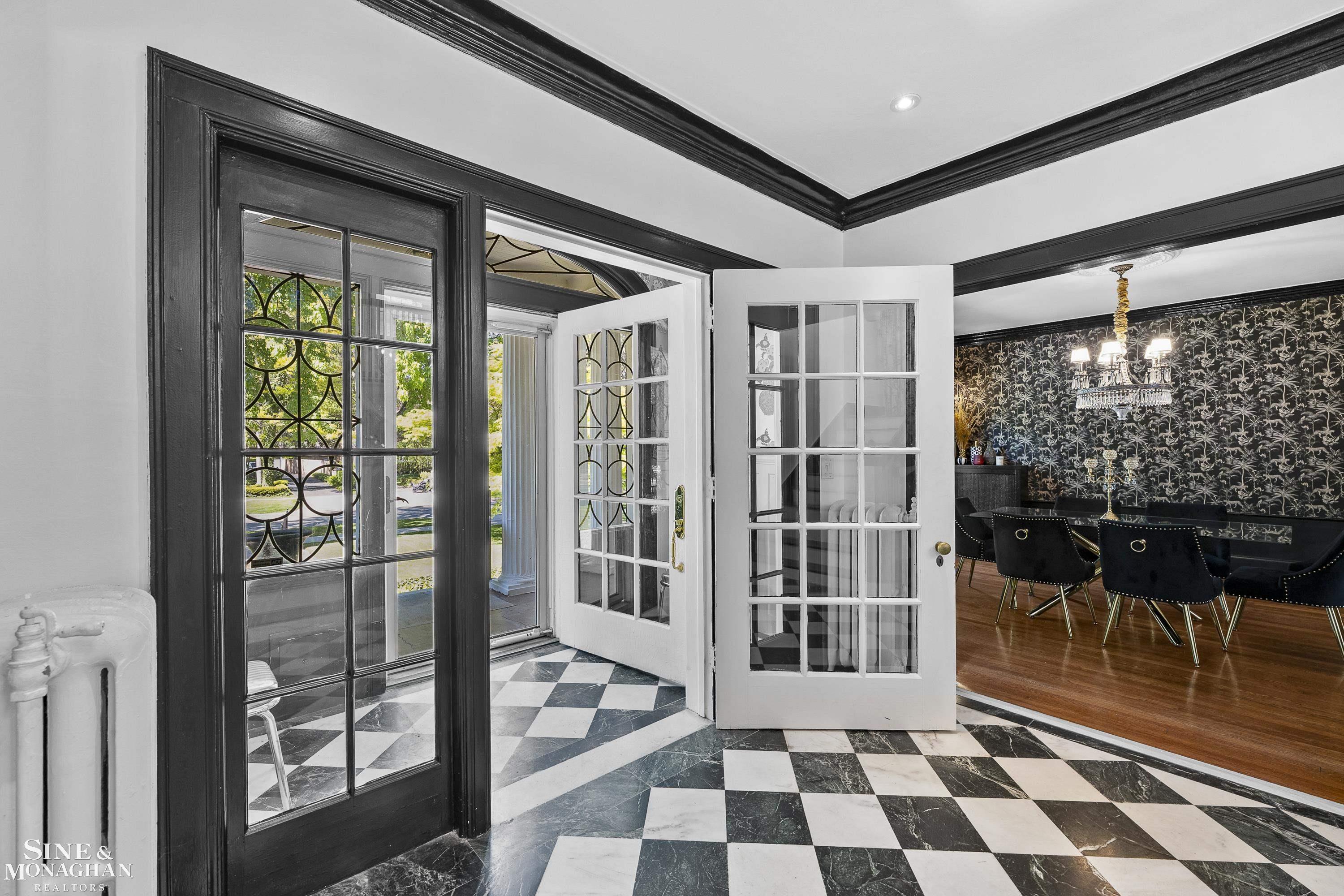 512 Washington Road