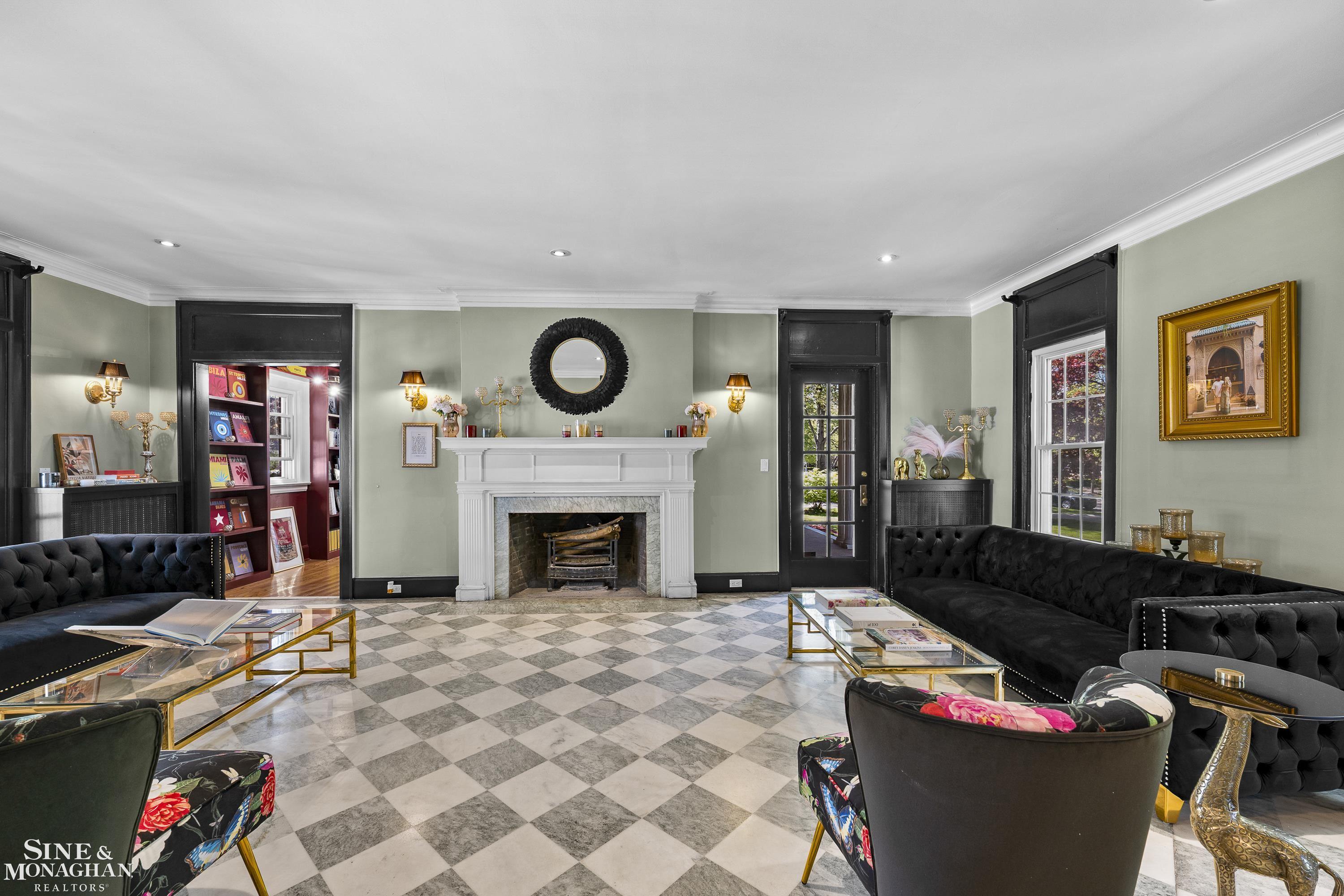 512 Washington Road