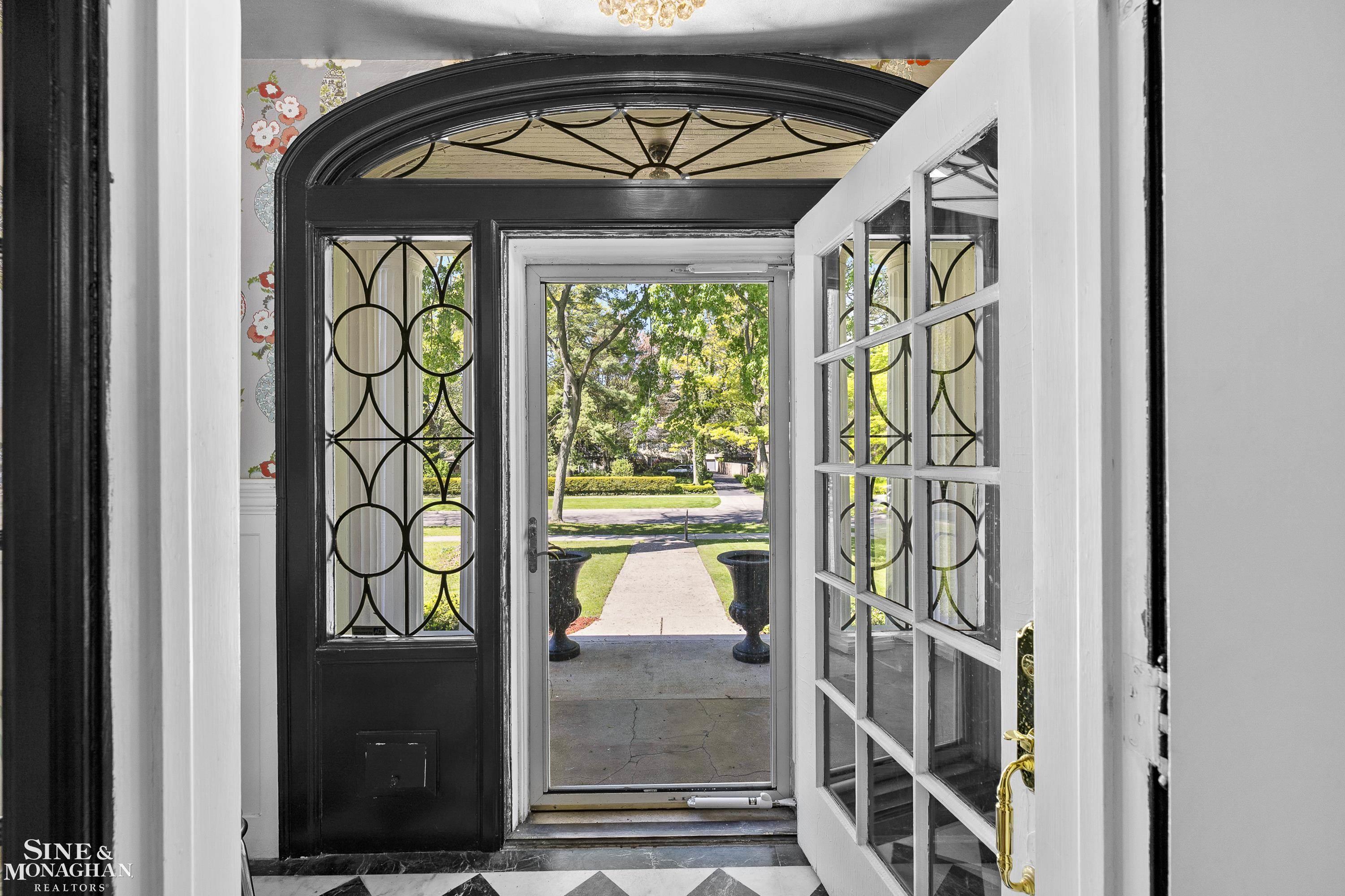 512 Washington Road