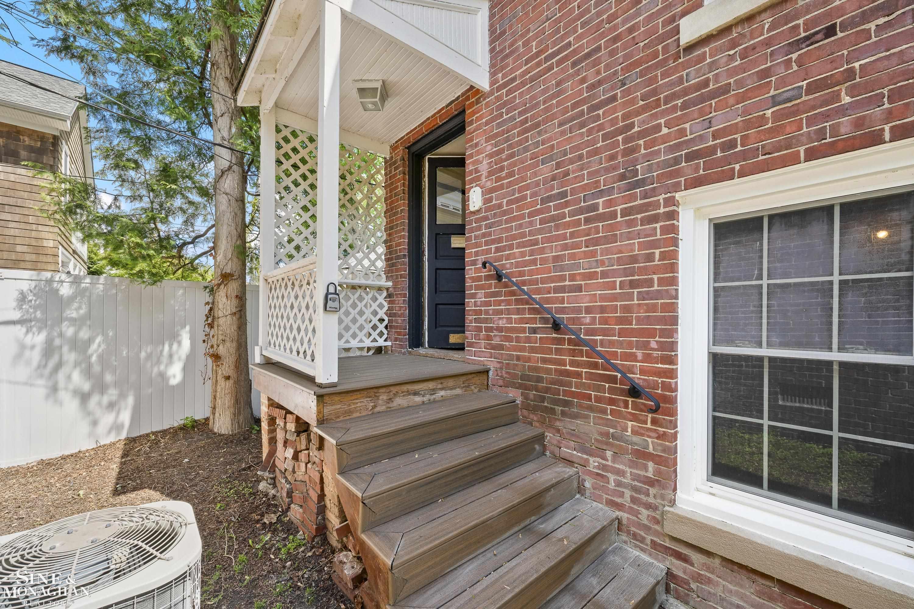 512 Washington Road