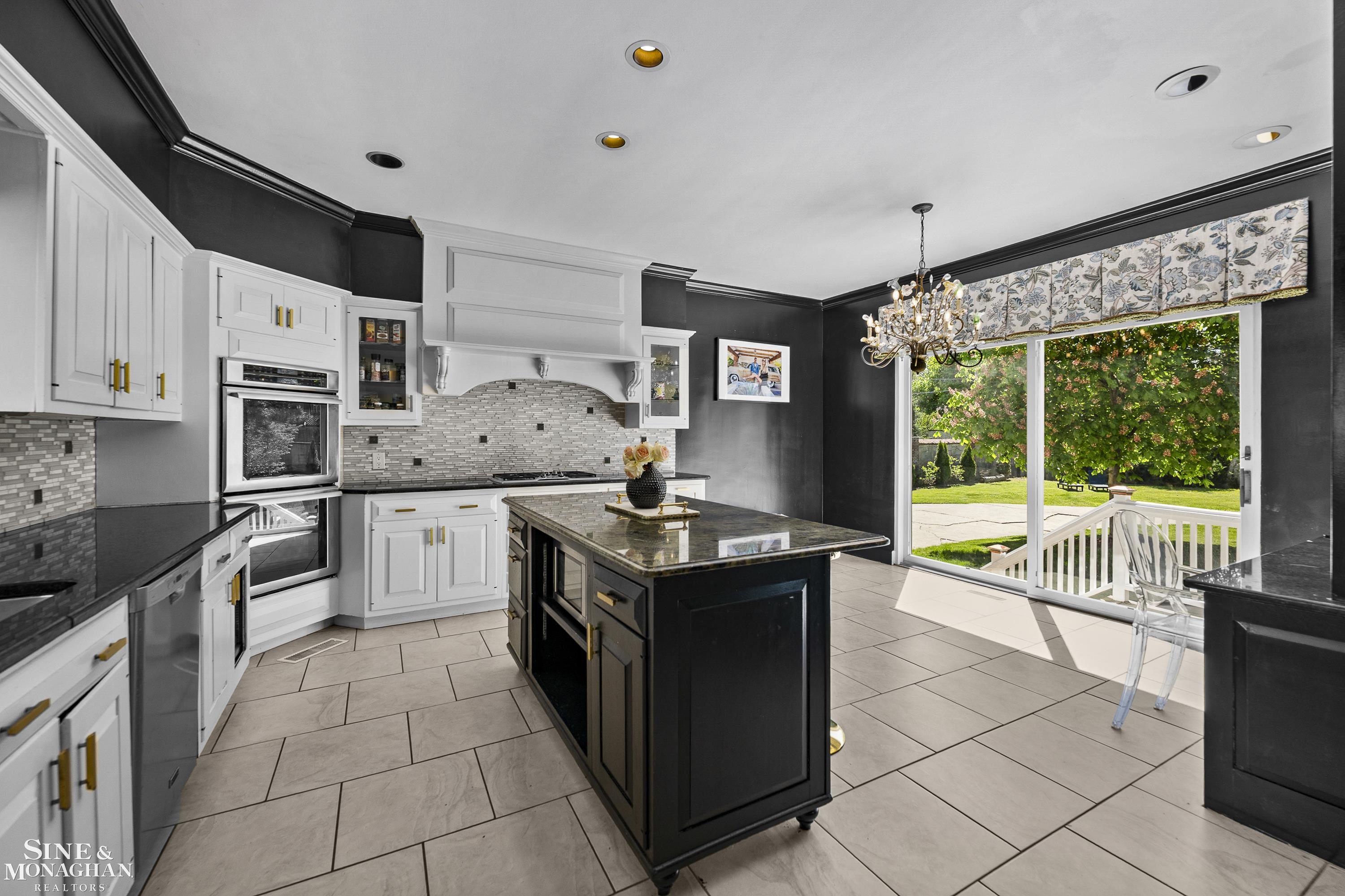 512 Washington Road