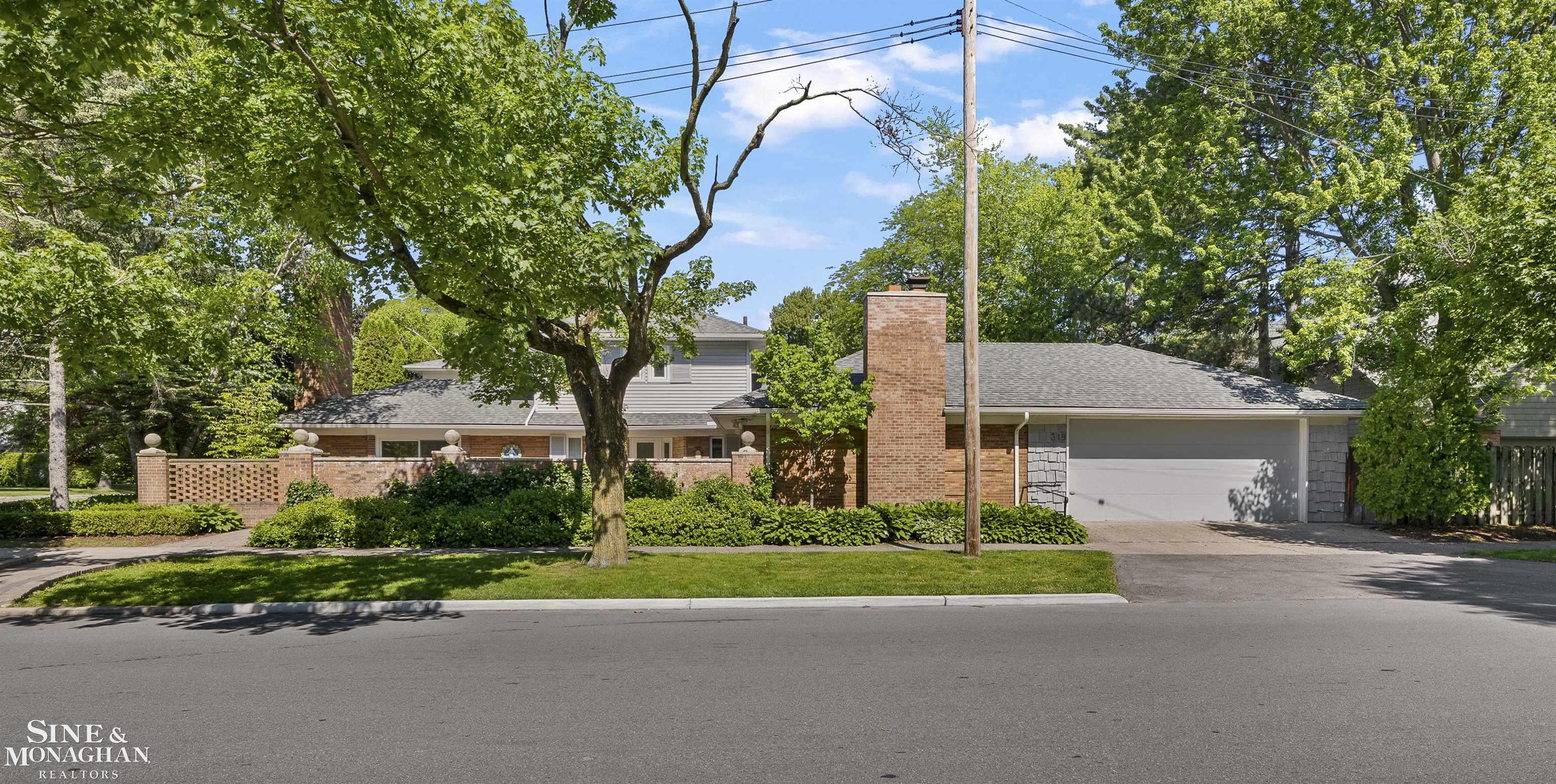 319 Kercheval Avenue