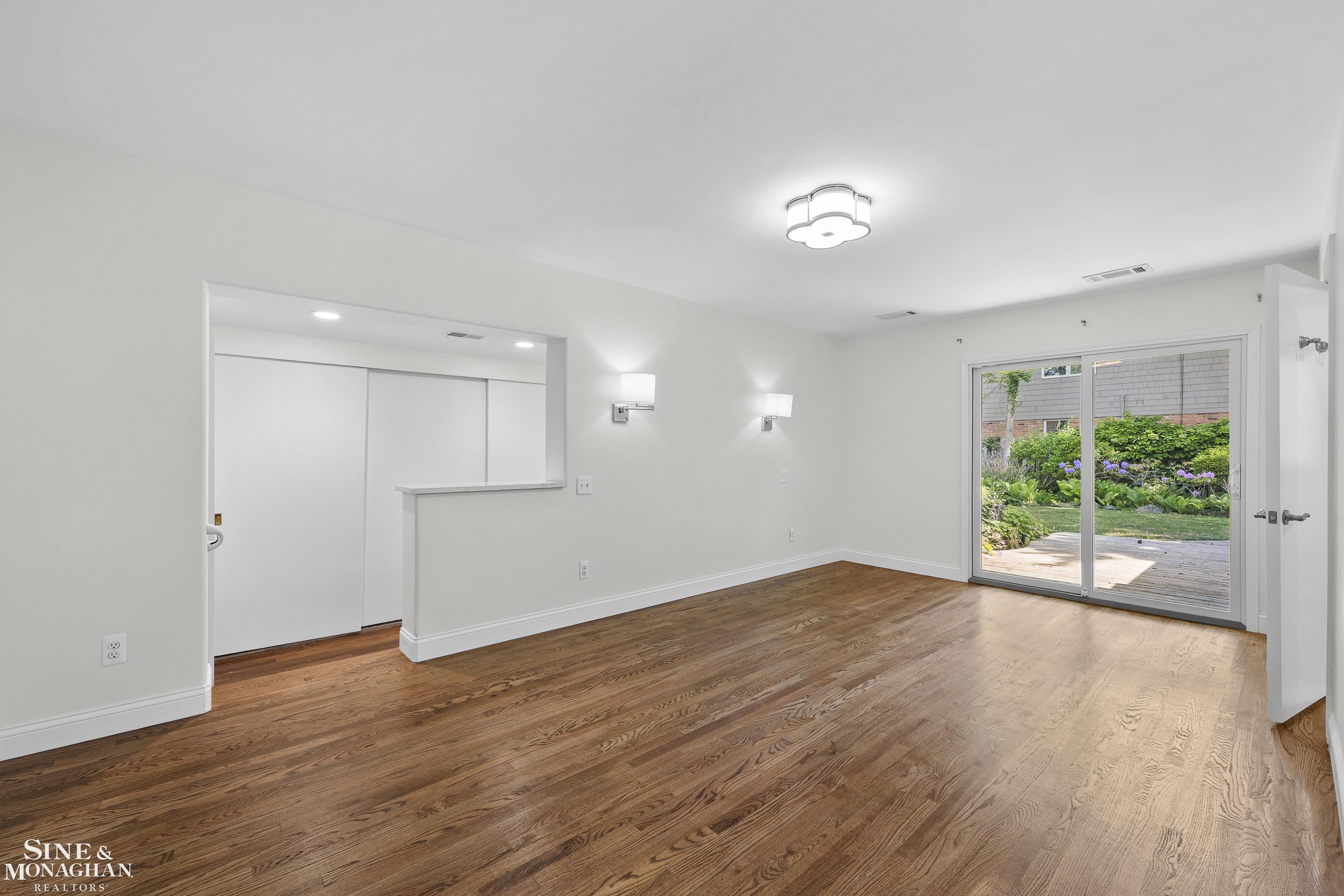 319 Kercheval Avenue