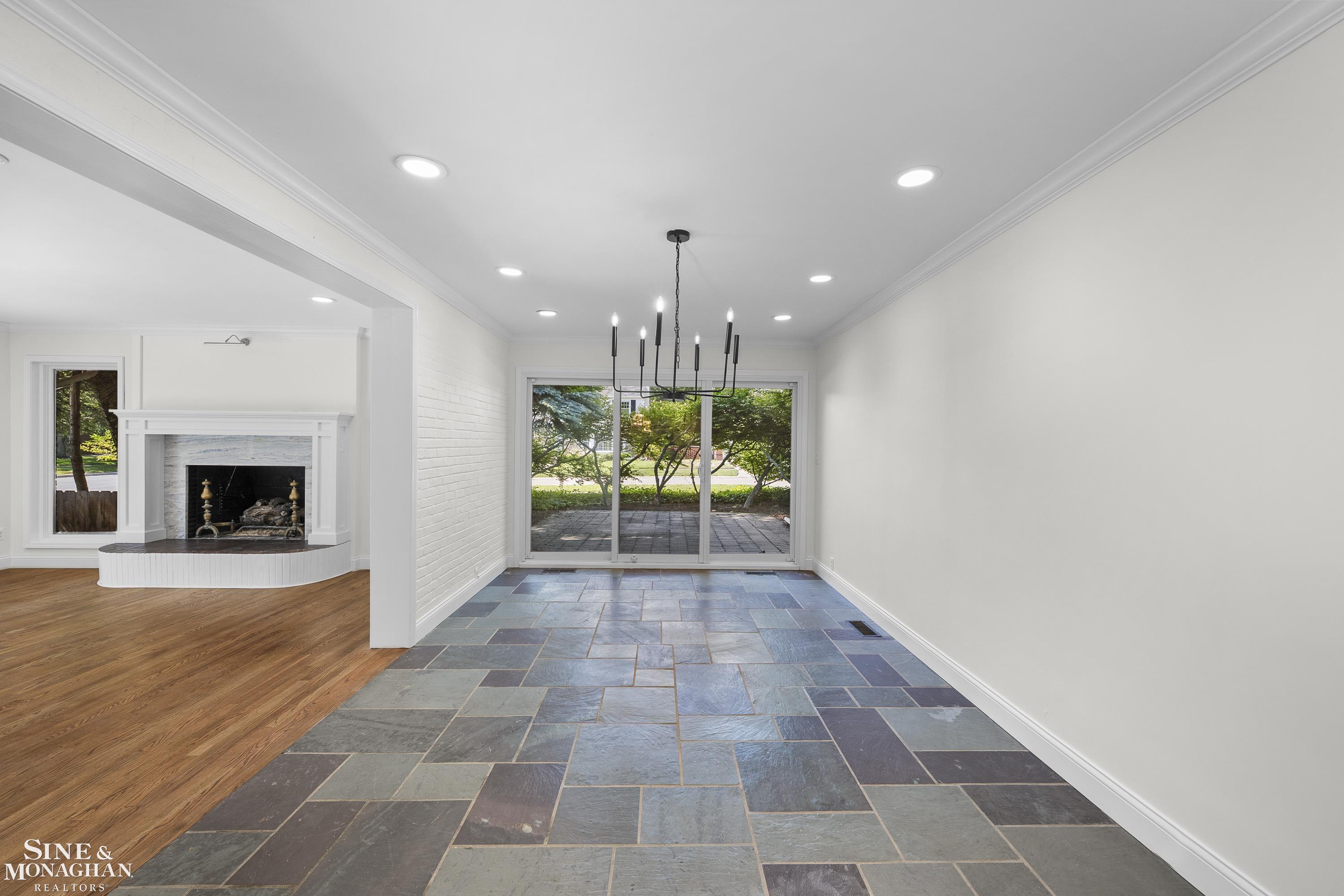319 Kercheval Avenue