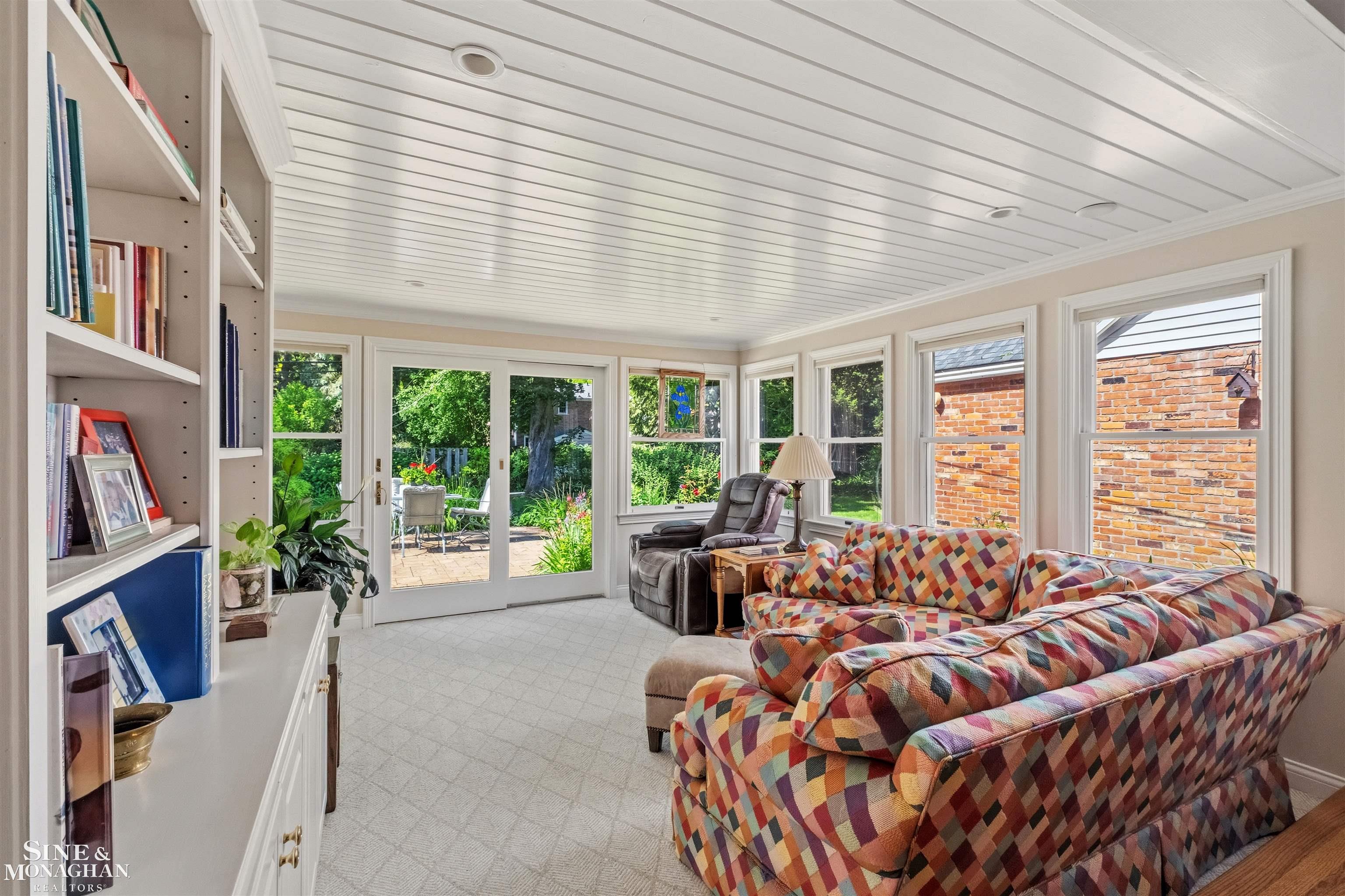 83 Hawthorne Road