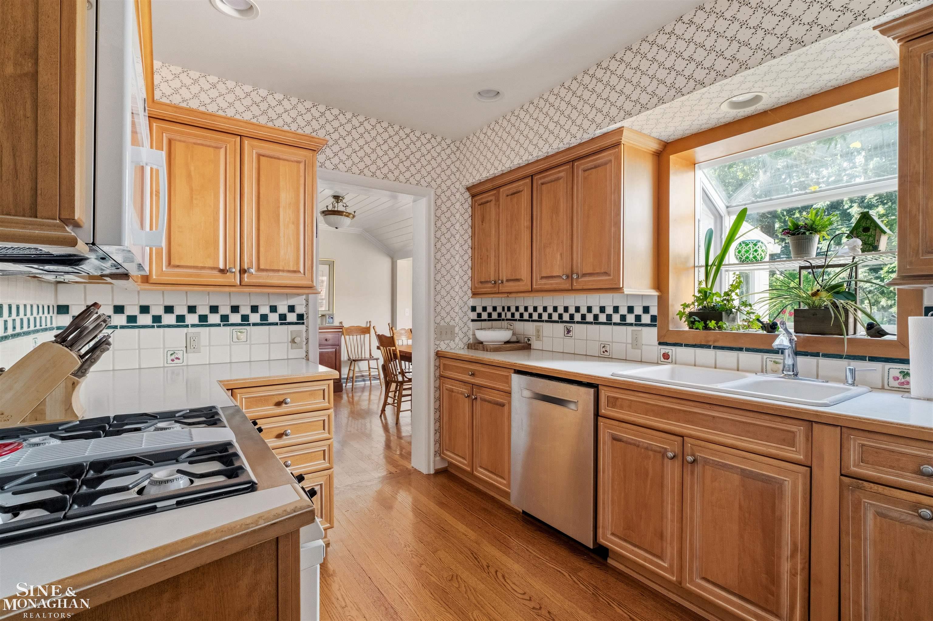 83 Hawthorne Road
