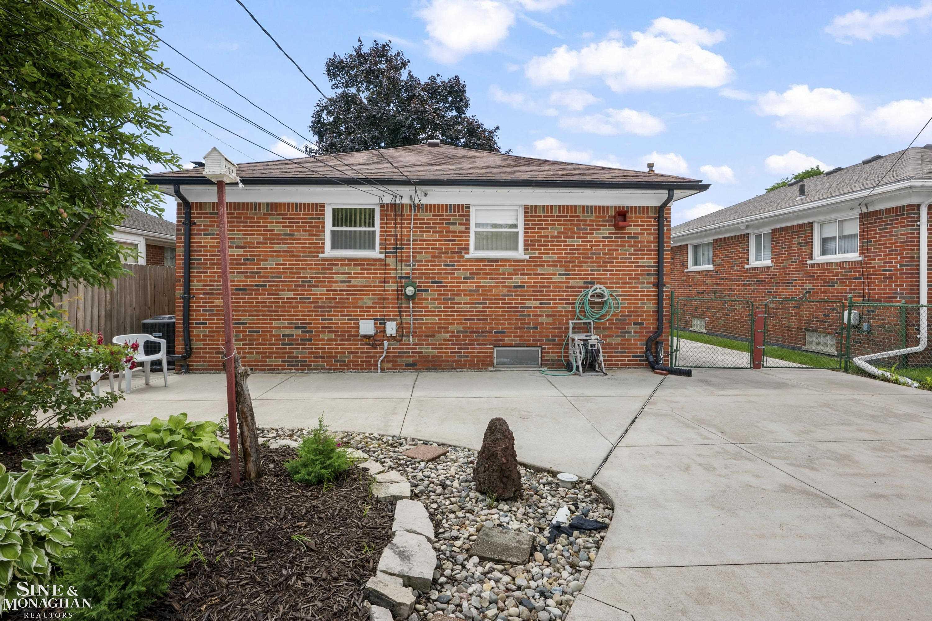 20919 Ardmore Park Drive