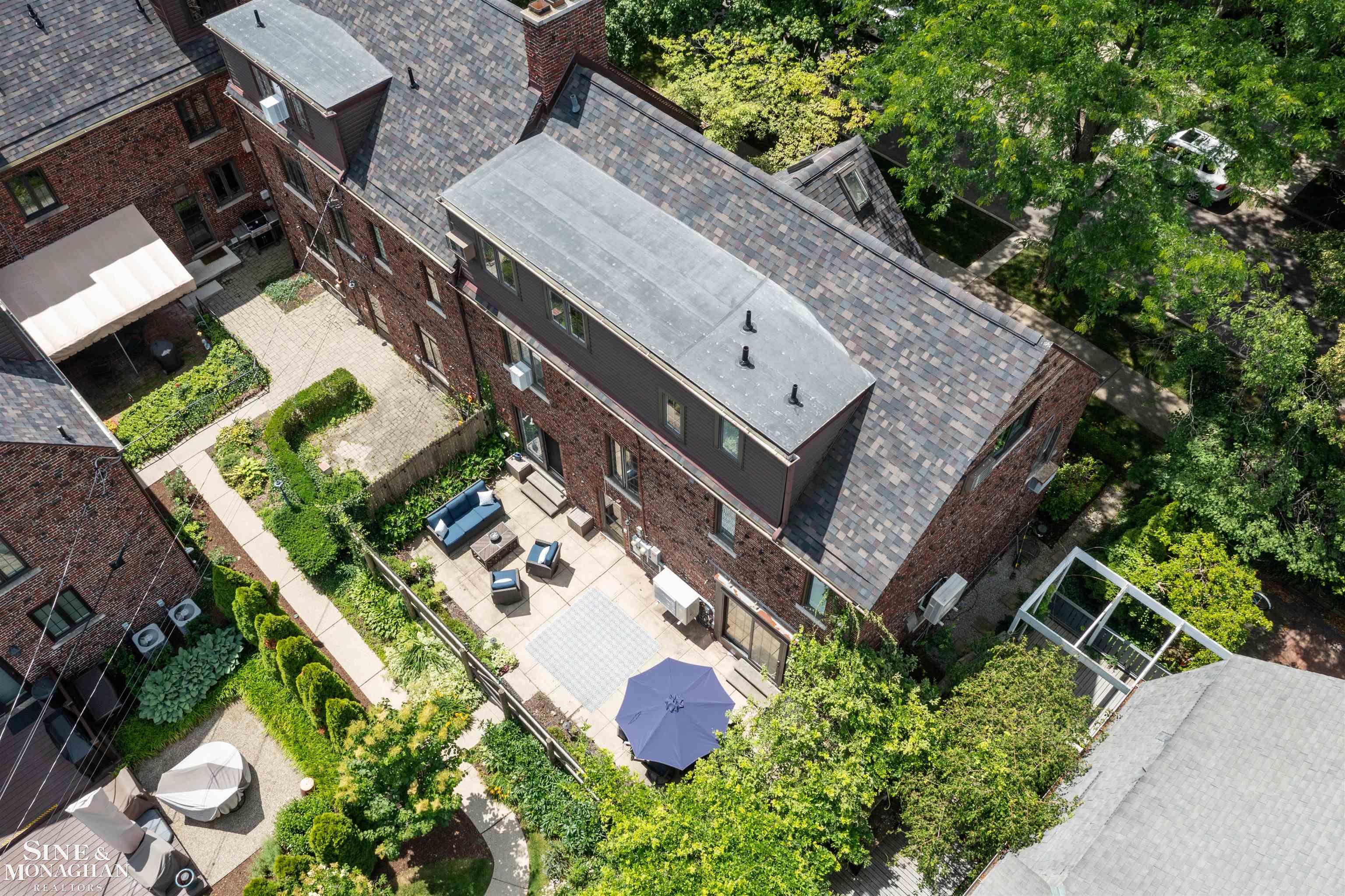 398 Rivard Boulevard