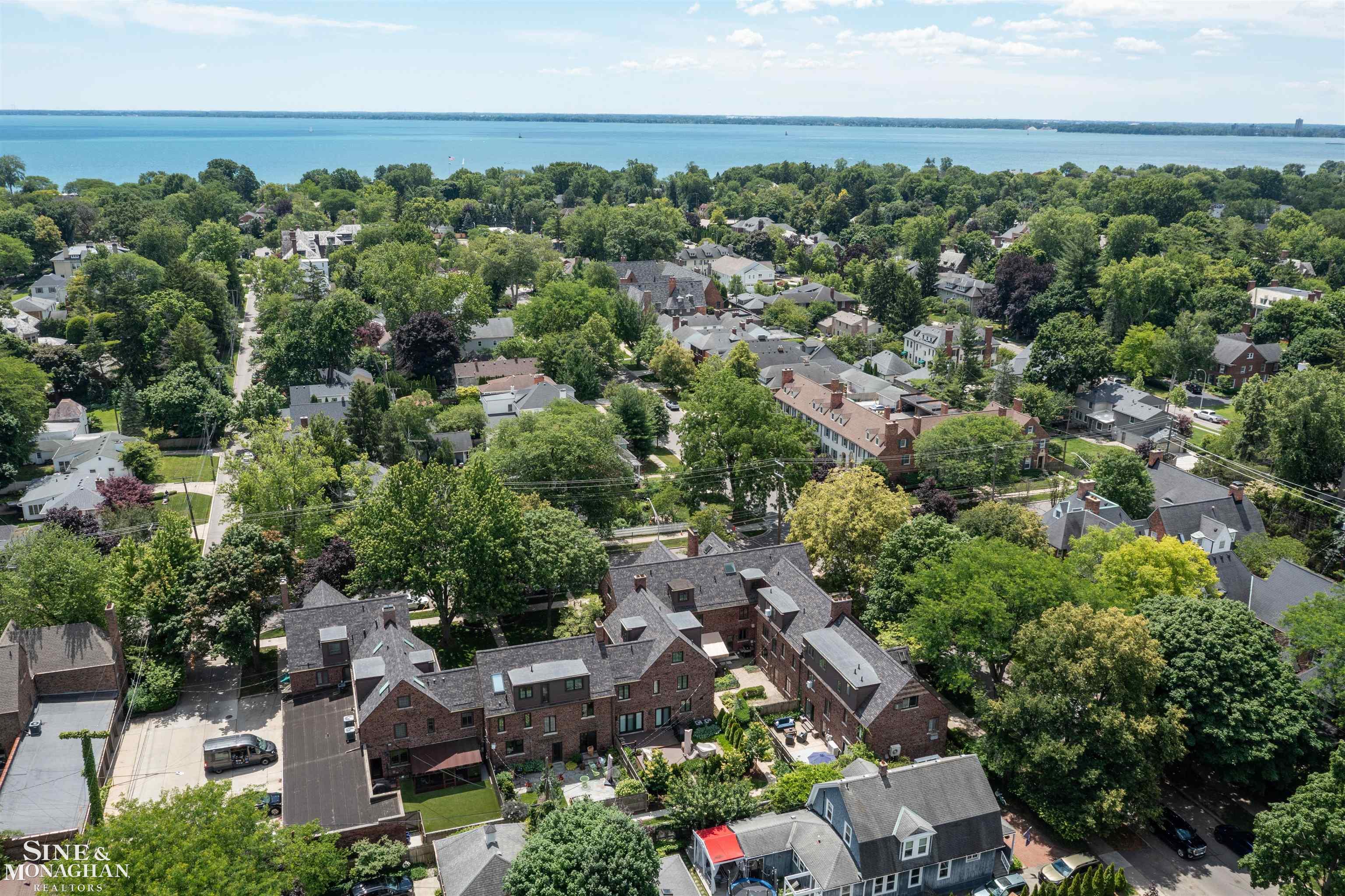 398 Rivard Boulevard