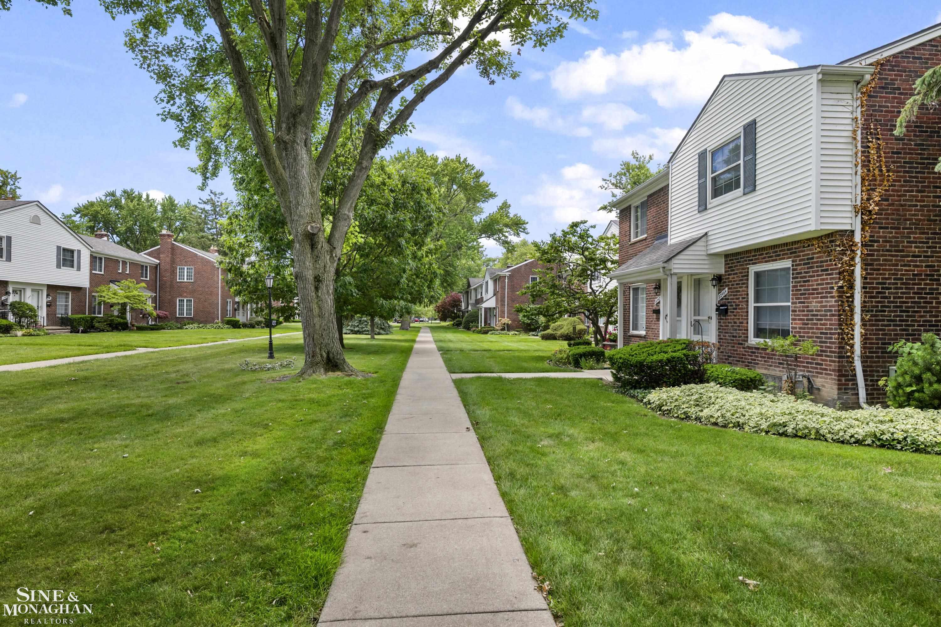 22951 Lee Court