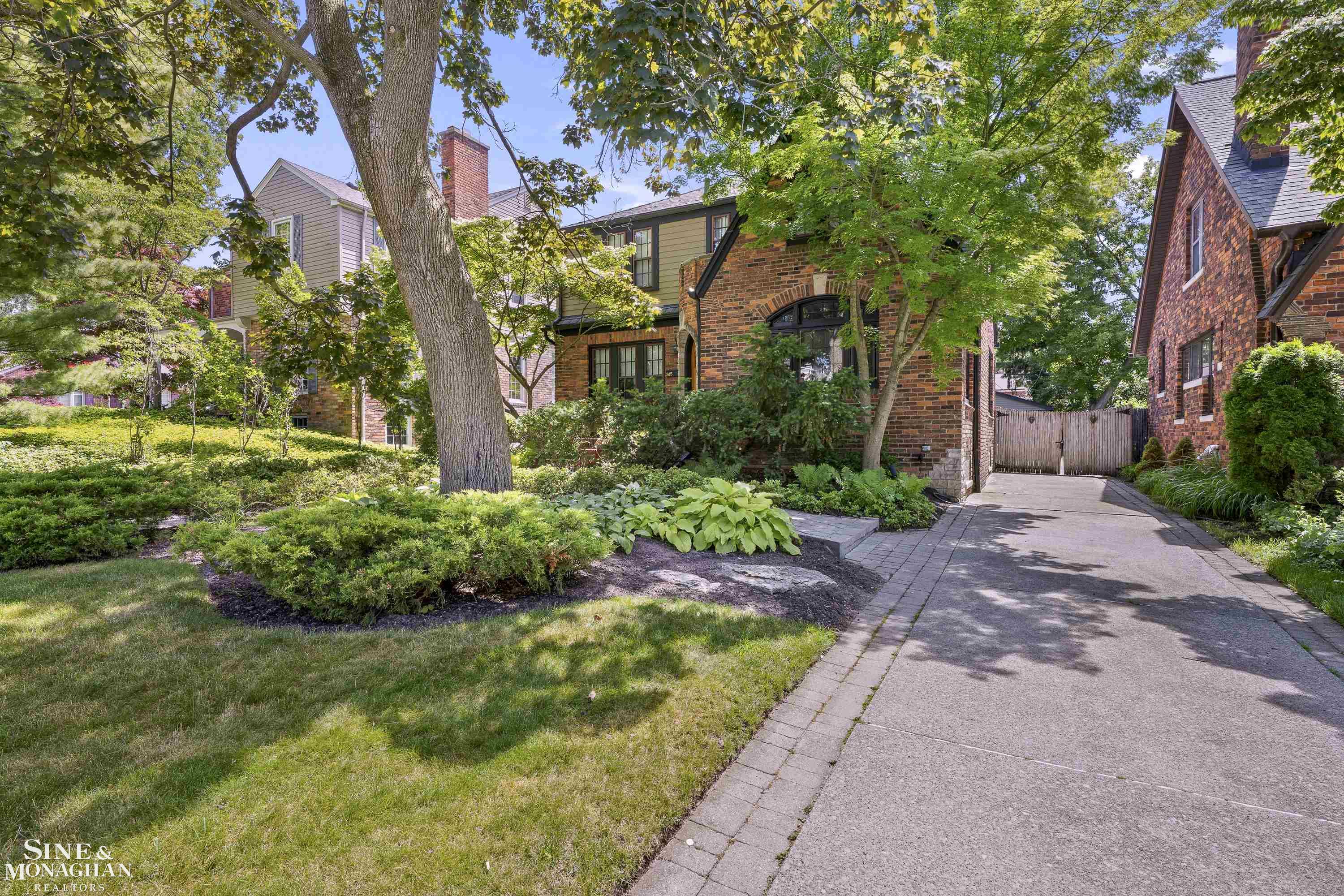 245 Ridgemont Road