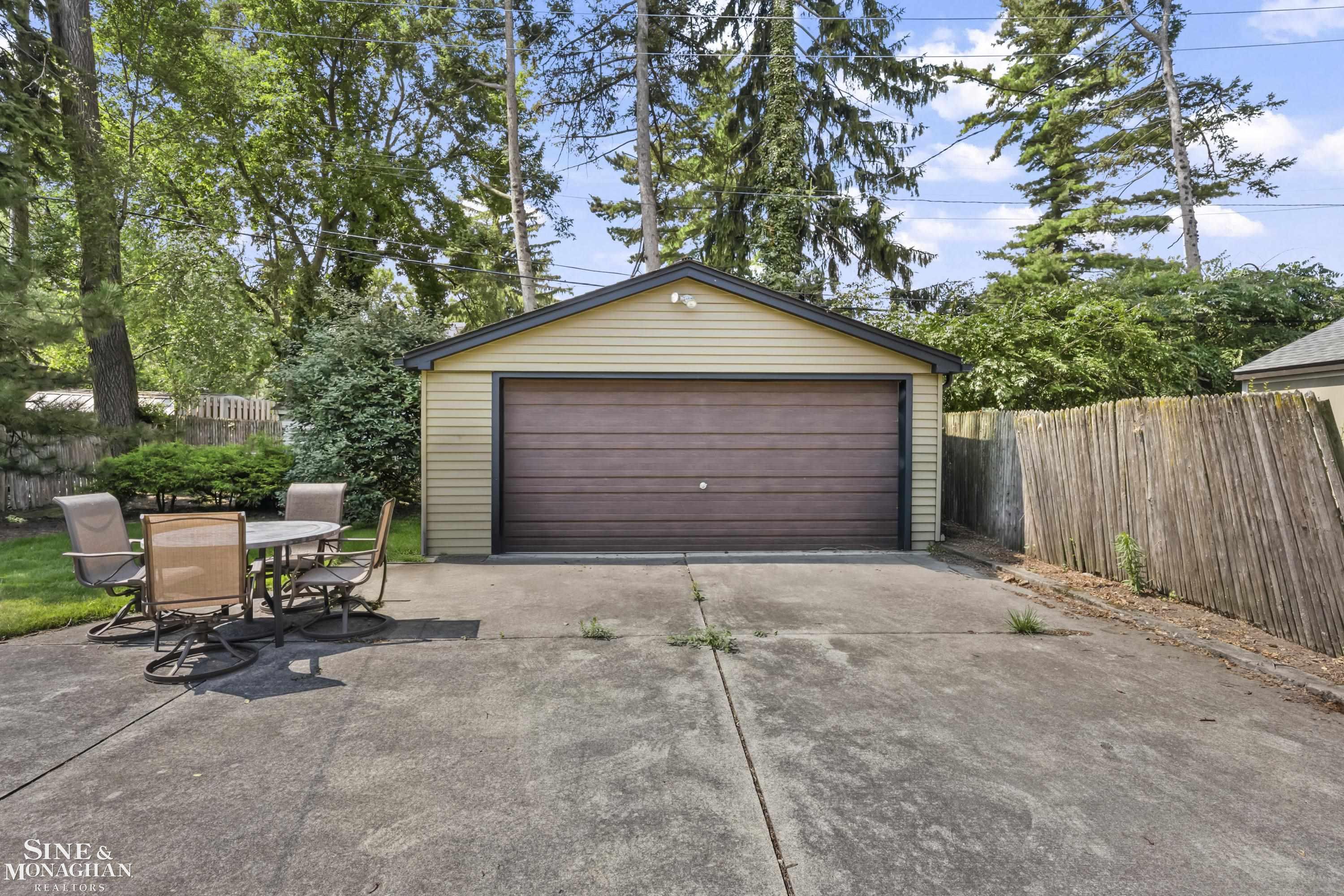 245 Ridgemont Road
