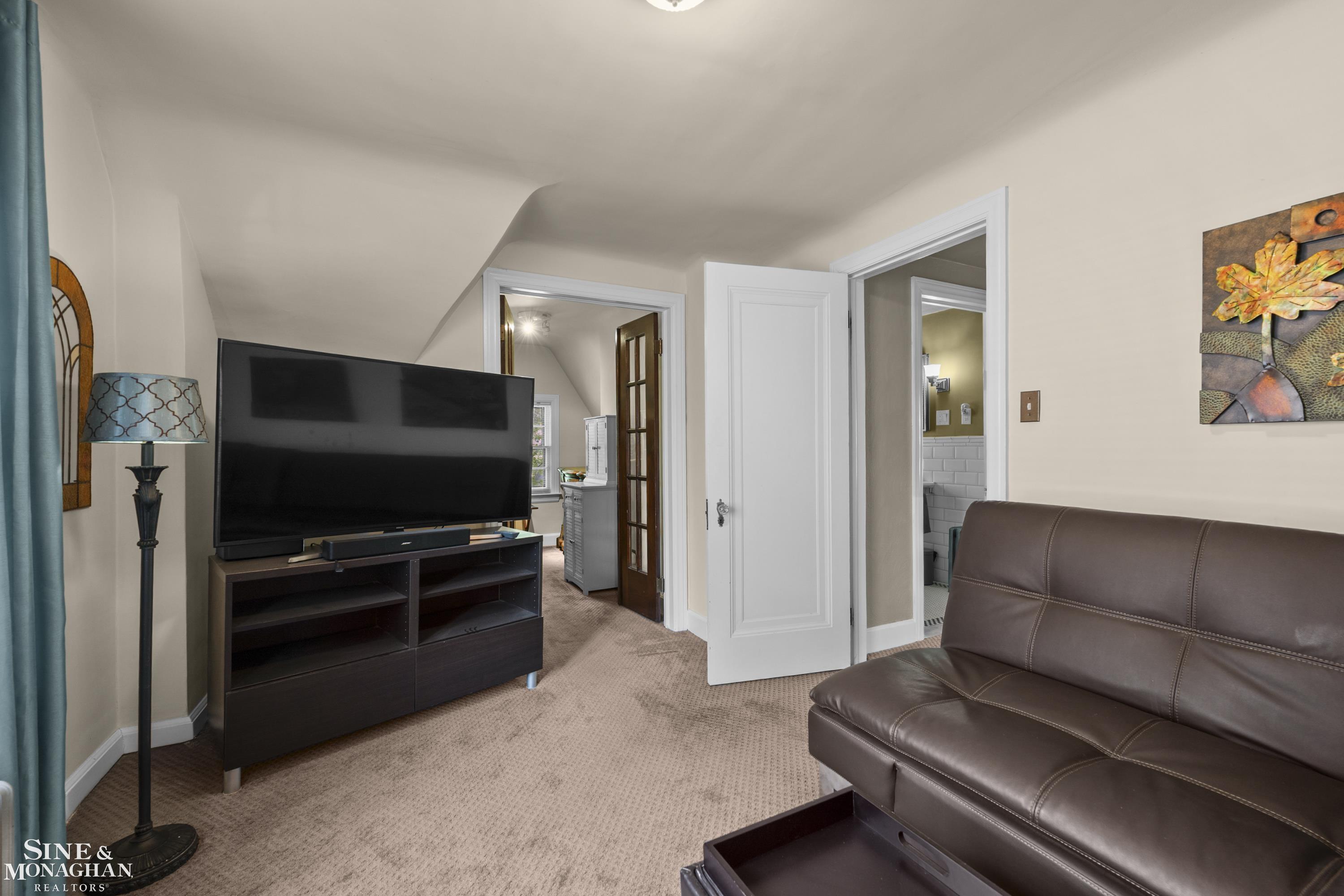 245 Ridgemont Road