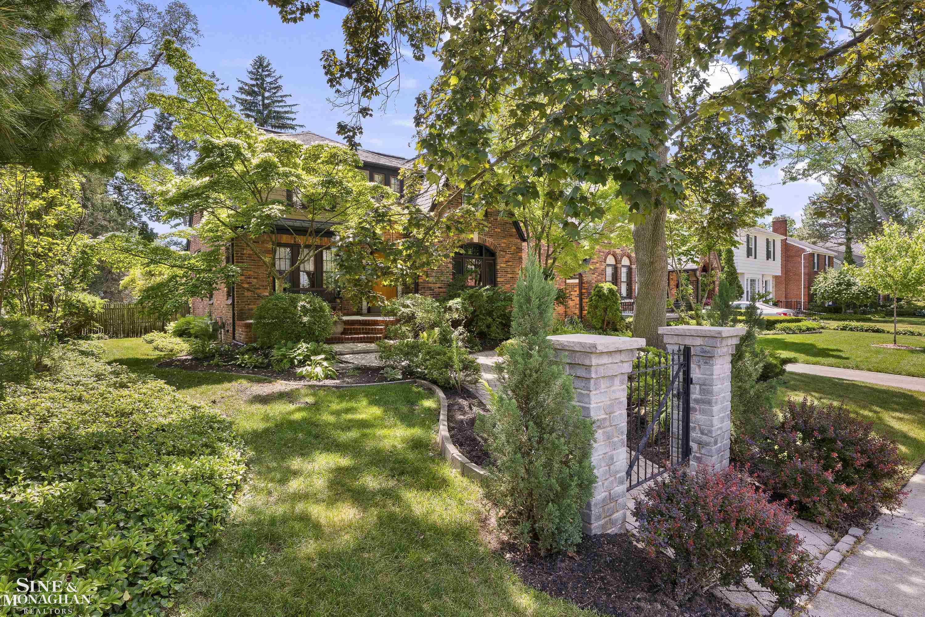 245 Ridgemont Road