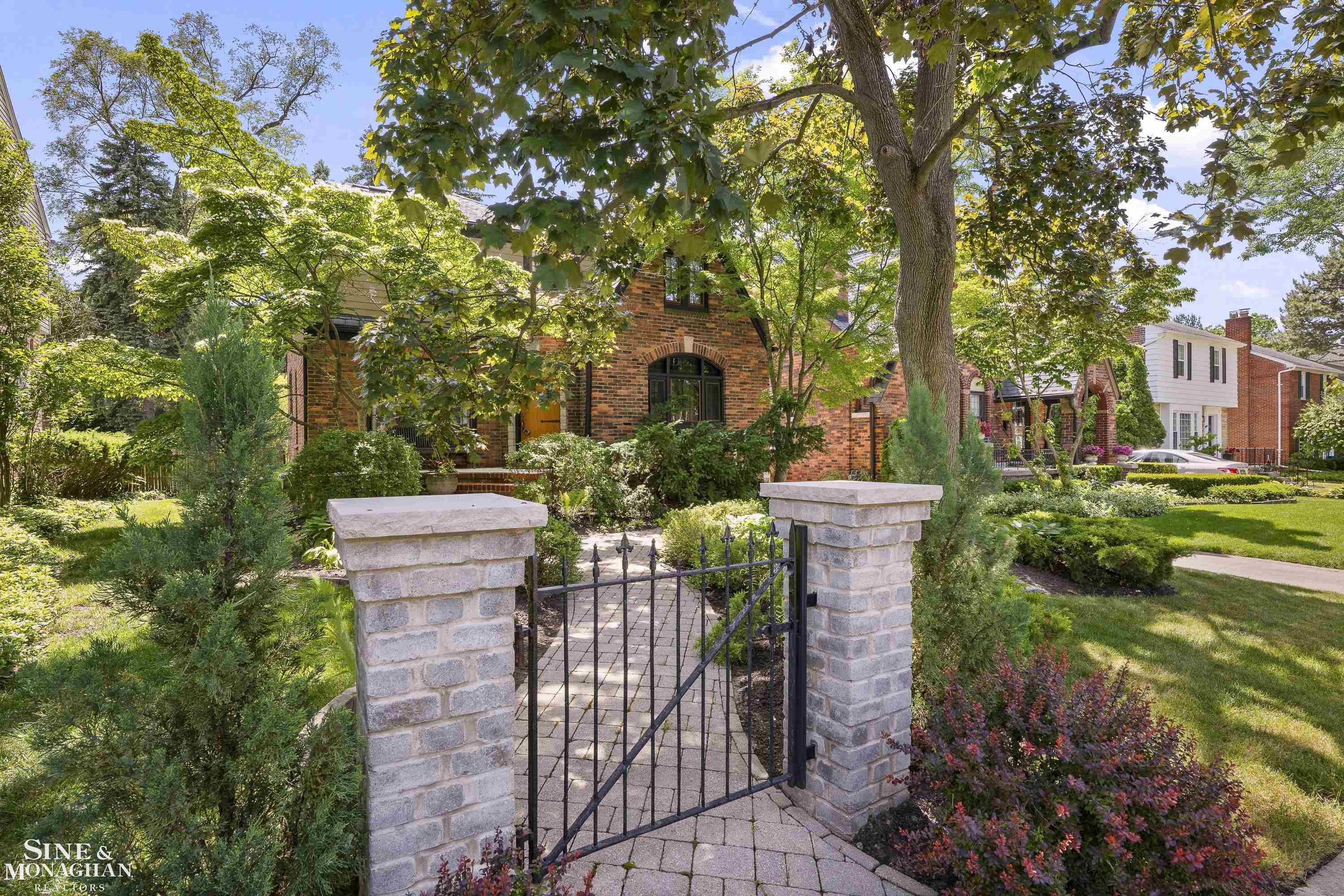 245 Ridgemont Road