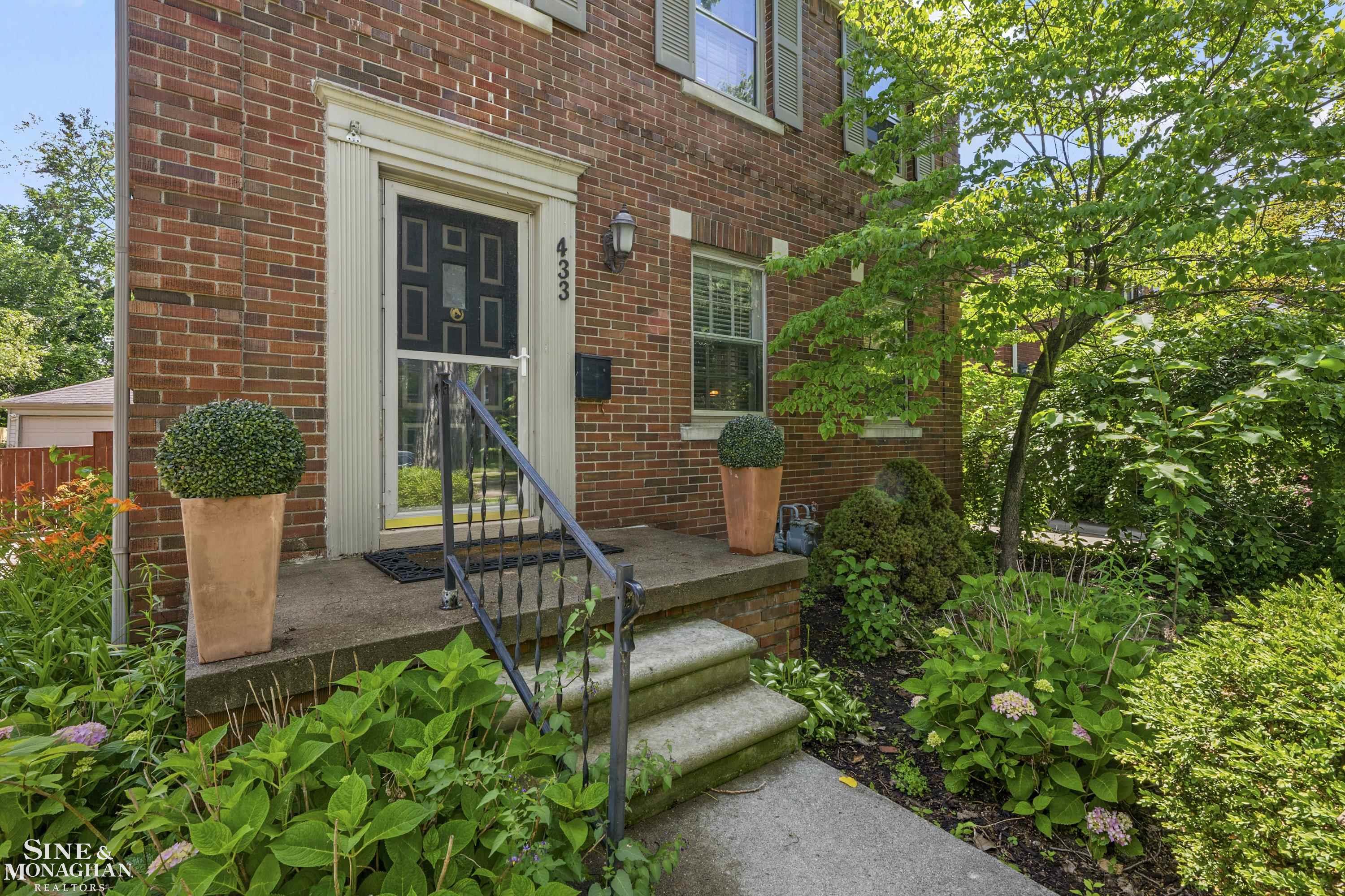 433 Maison Road