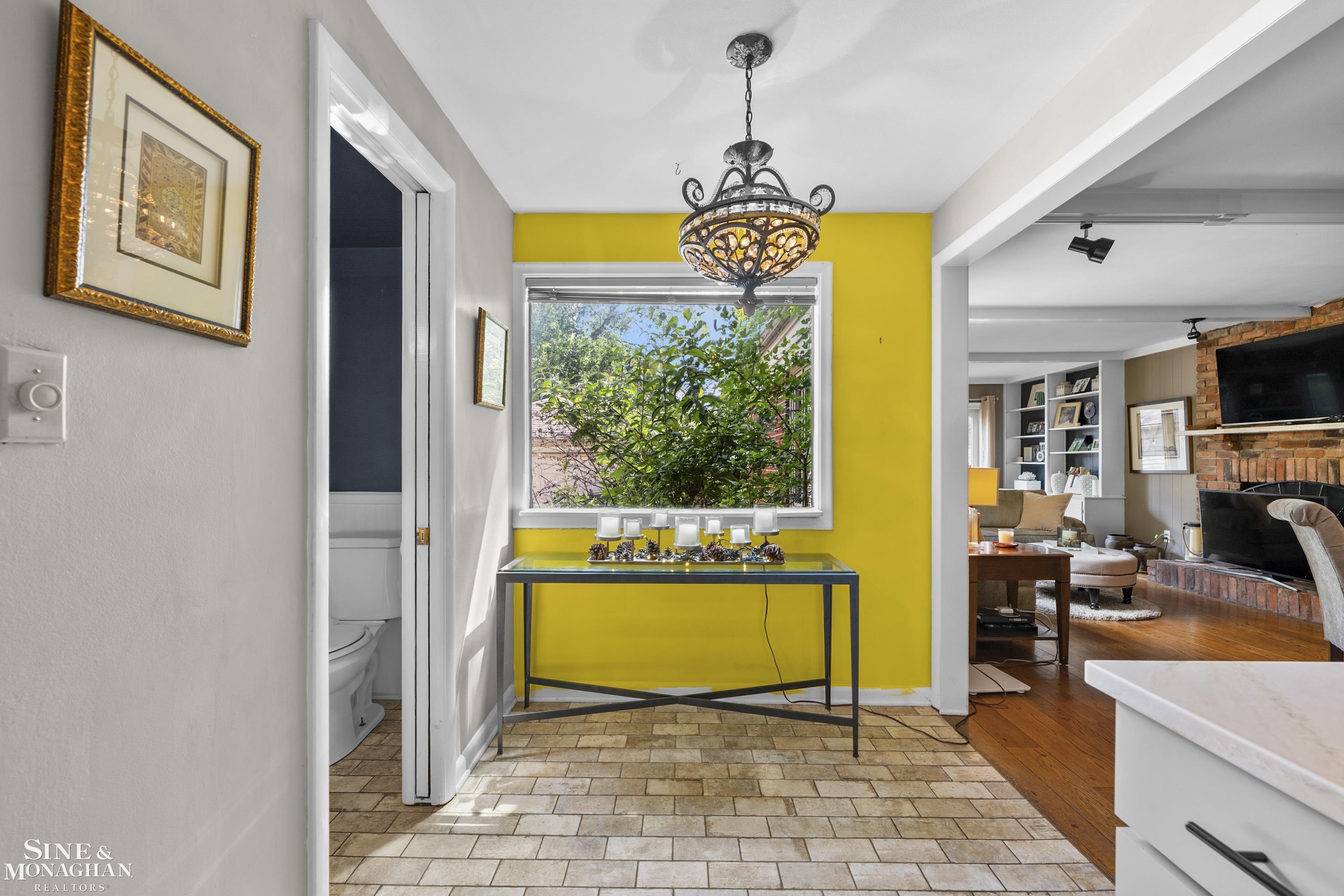 433 Maison Road