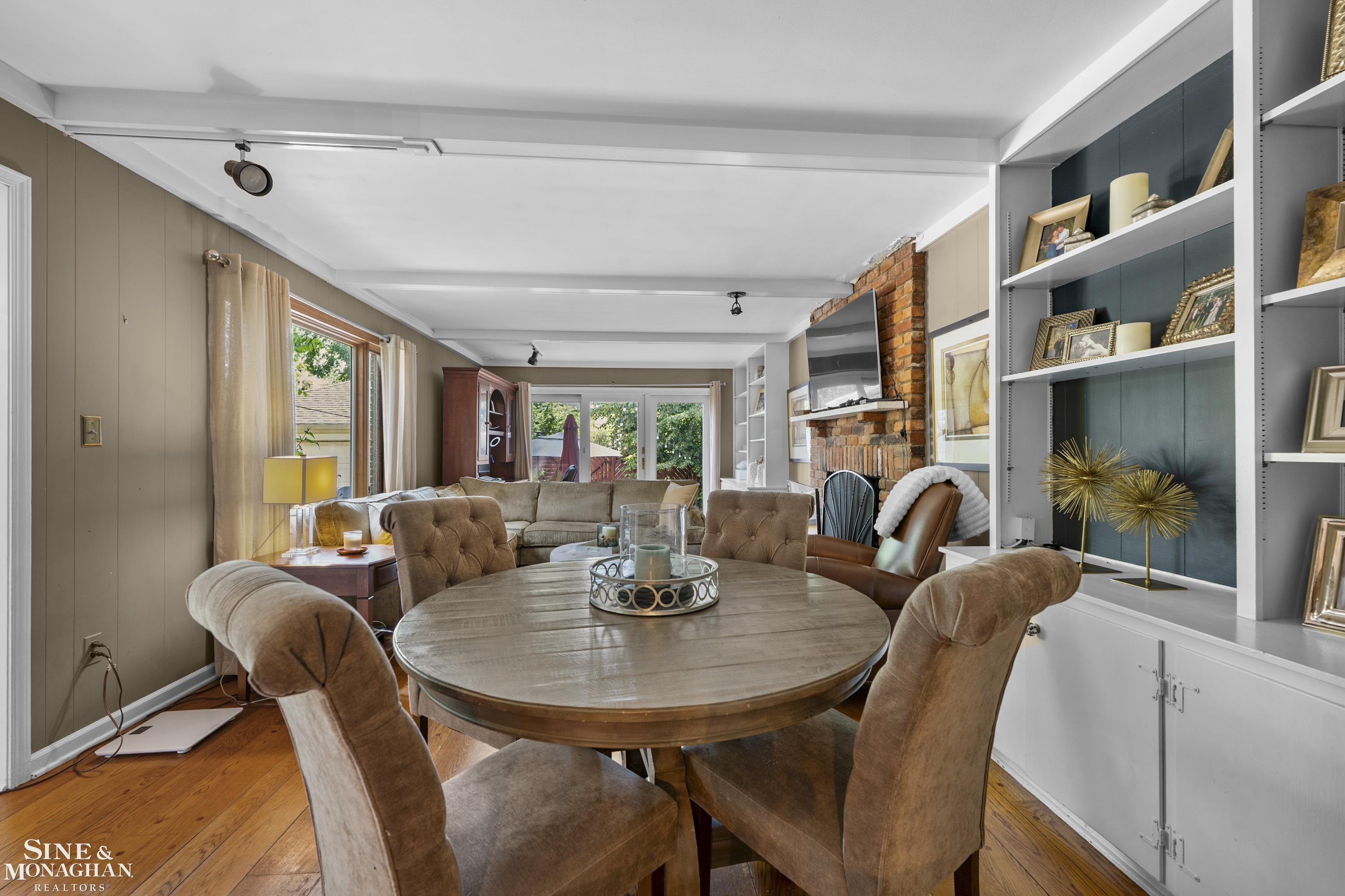 433 Maison Road