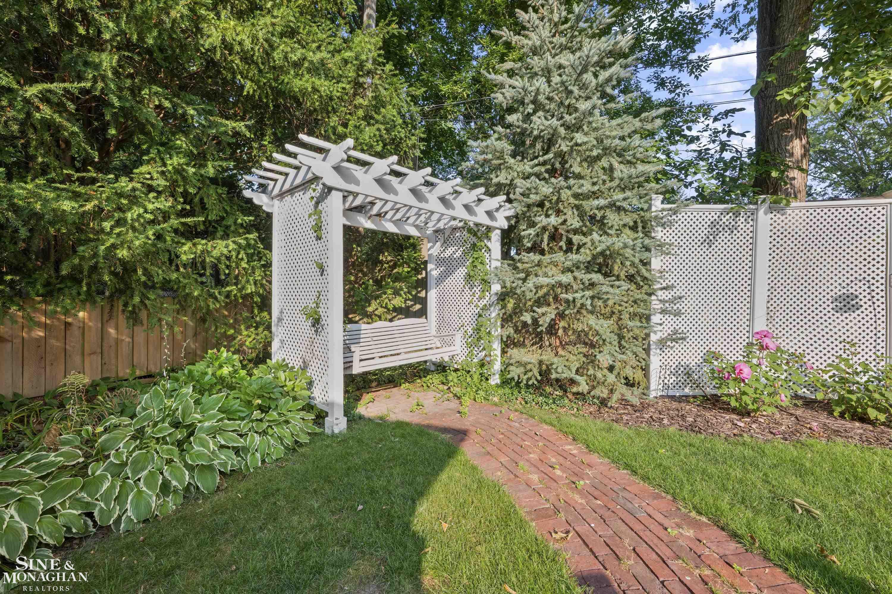 243 Beaupre Avenue