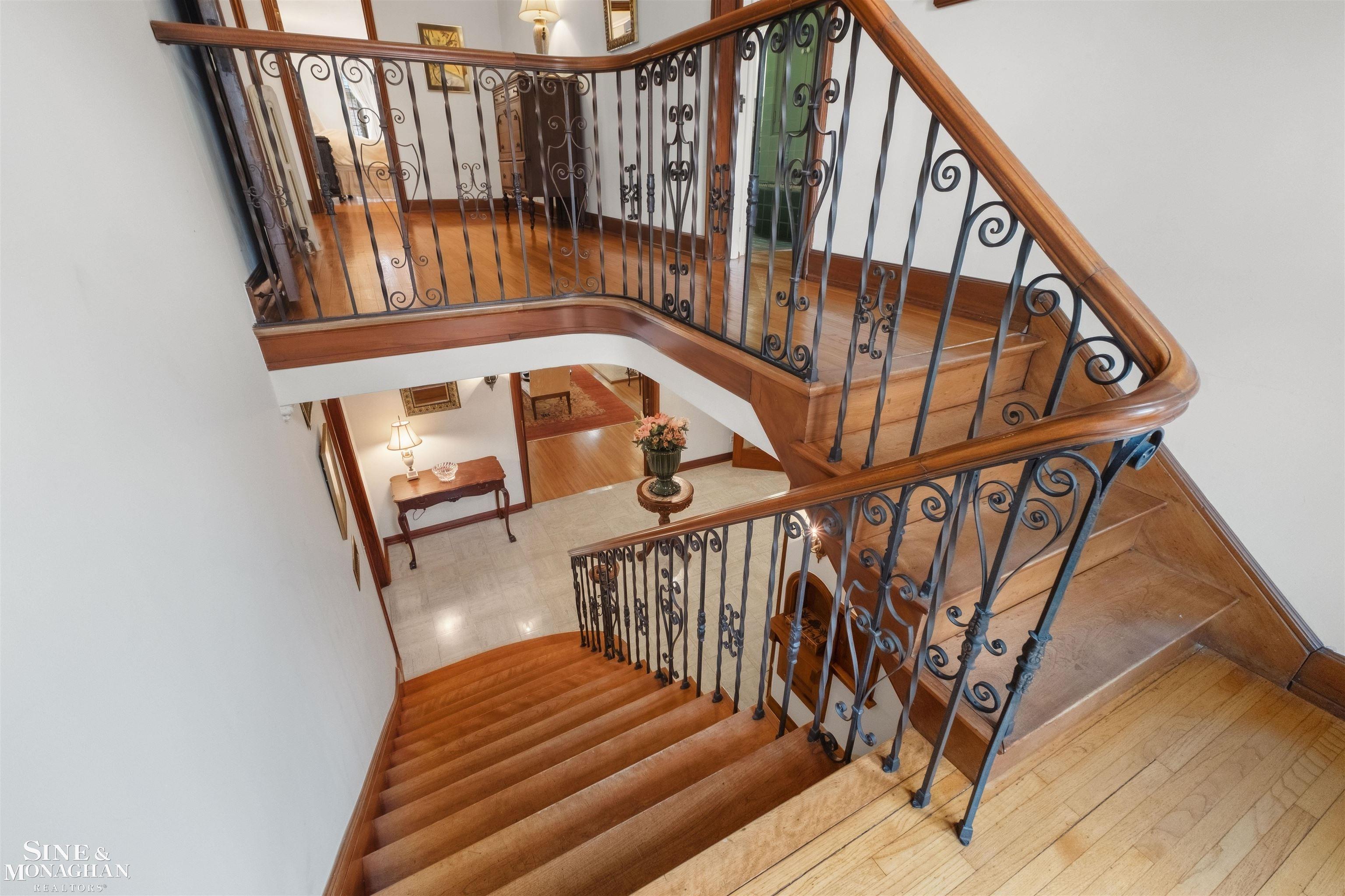 852 Whittier Road
