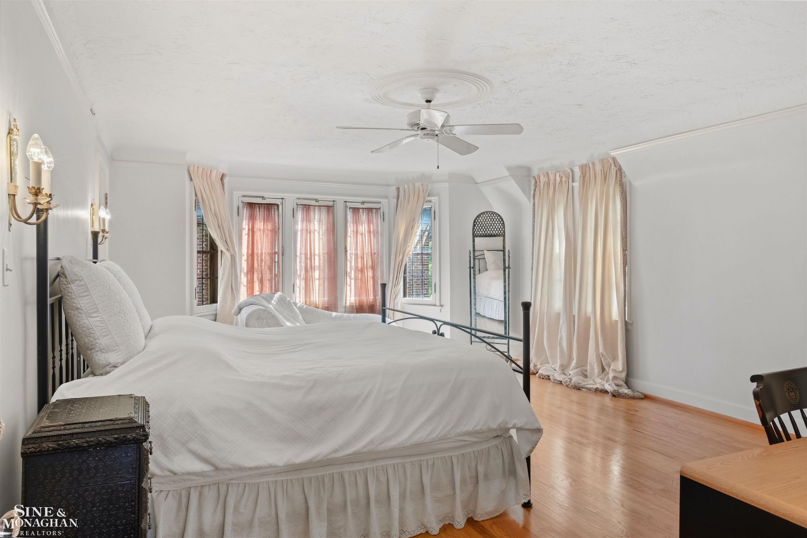 852 Whittier Road