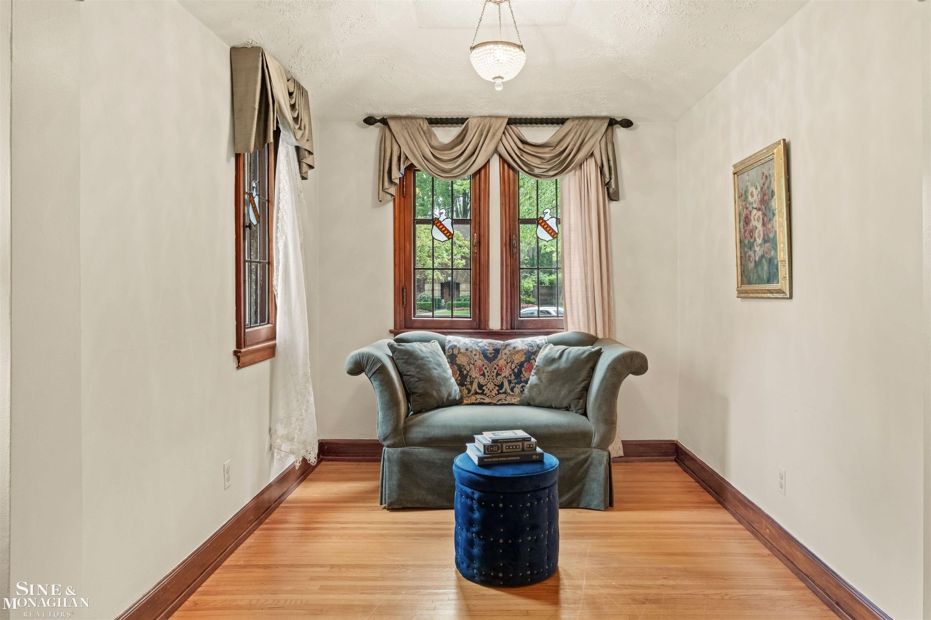 852 Whittier Road