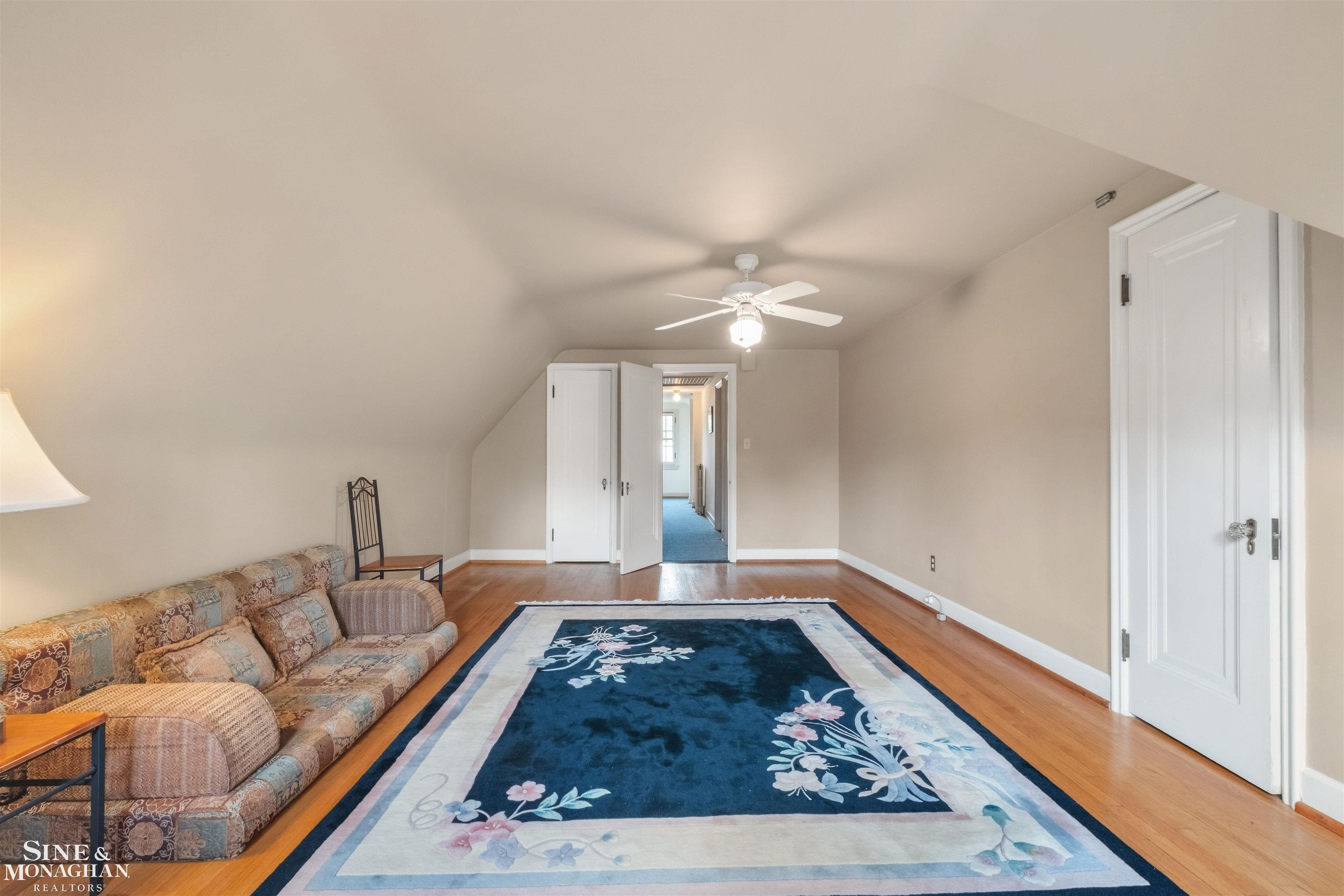 852 Whittier Road