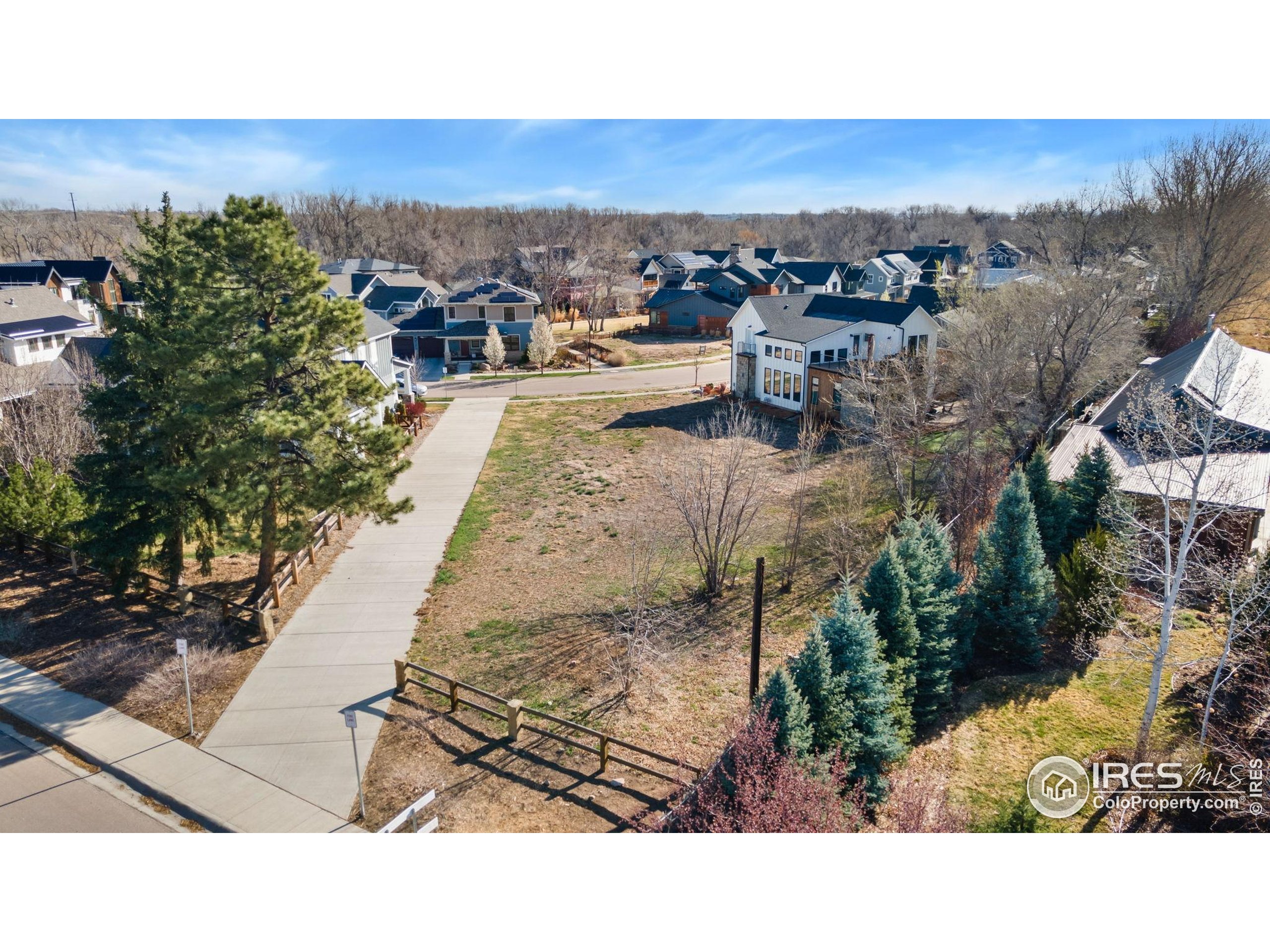 747 Peregoy Farms Way