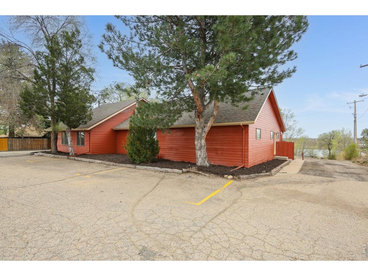 3320 W Eisenhower Blvd