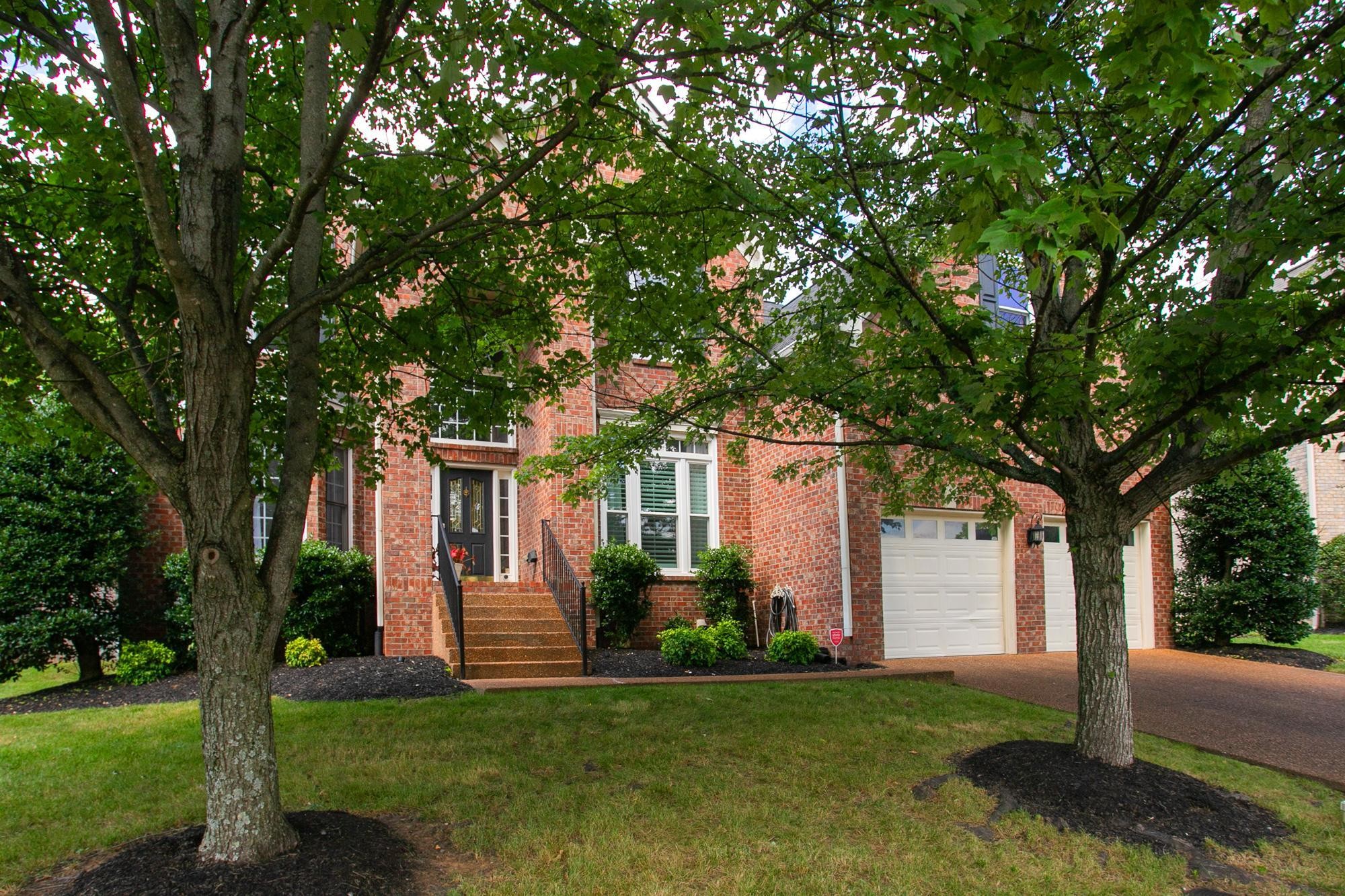 1329 Wexford Downs Ln