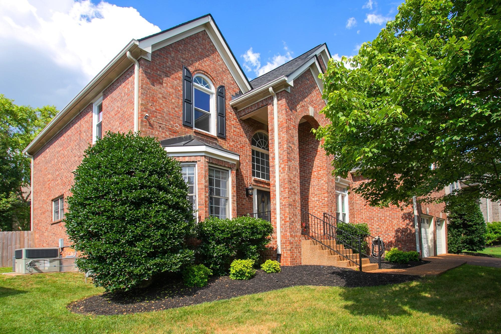 1329 Wexford Downs Ln