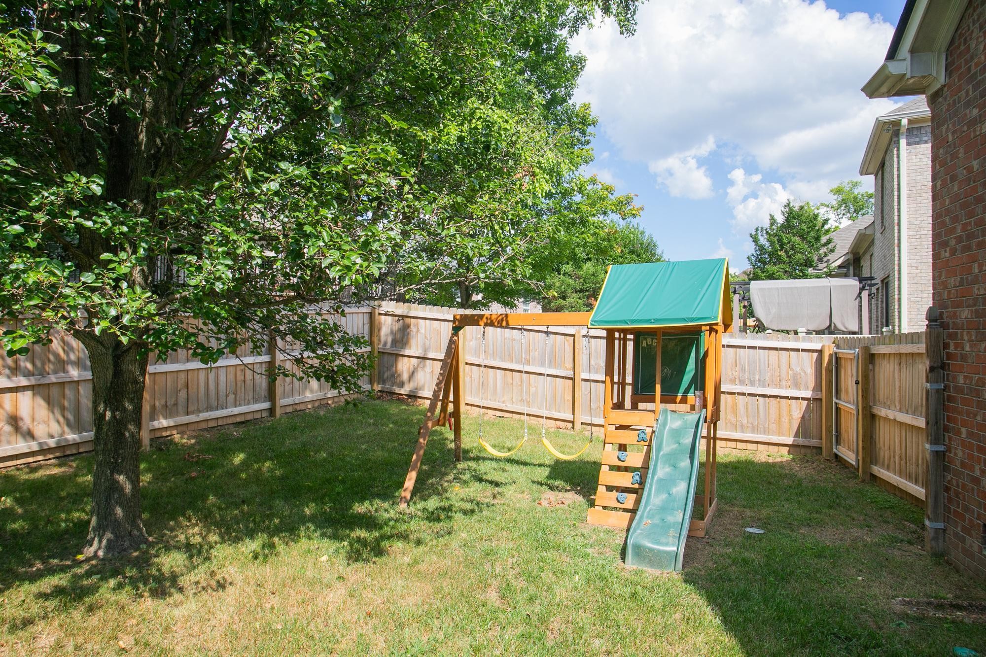 1329 Wexford Downs Ln