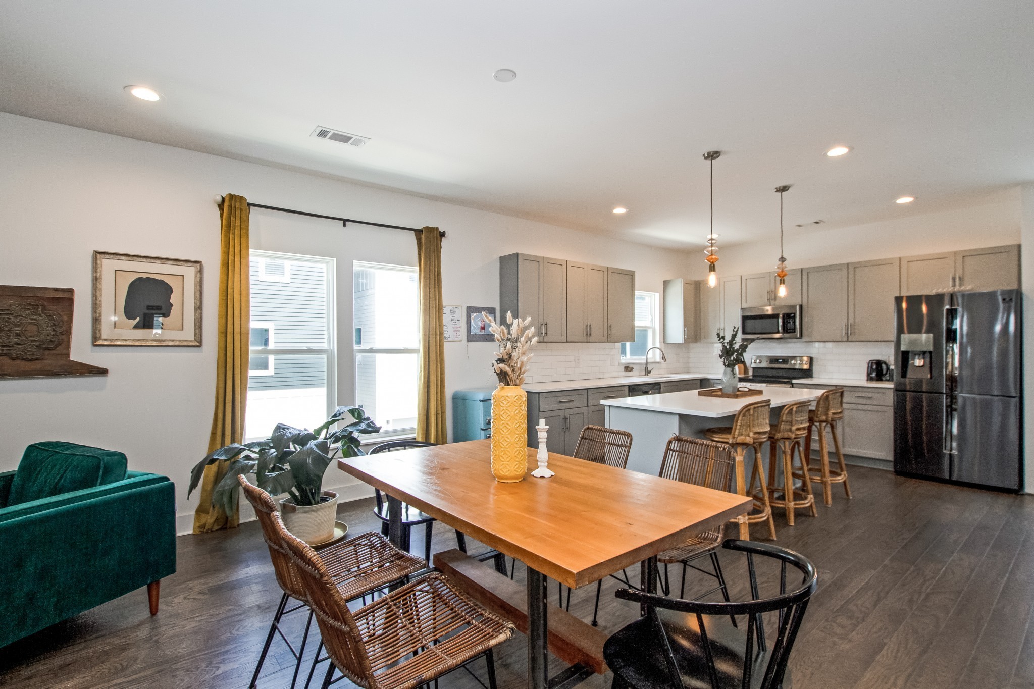 1633 54th Ave, N Unit: 11