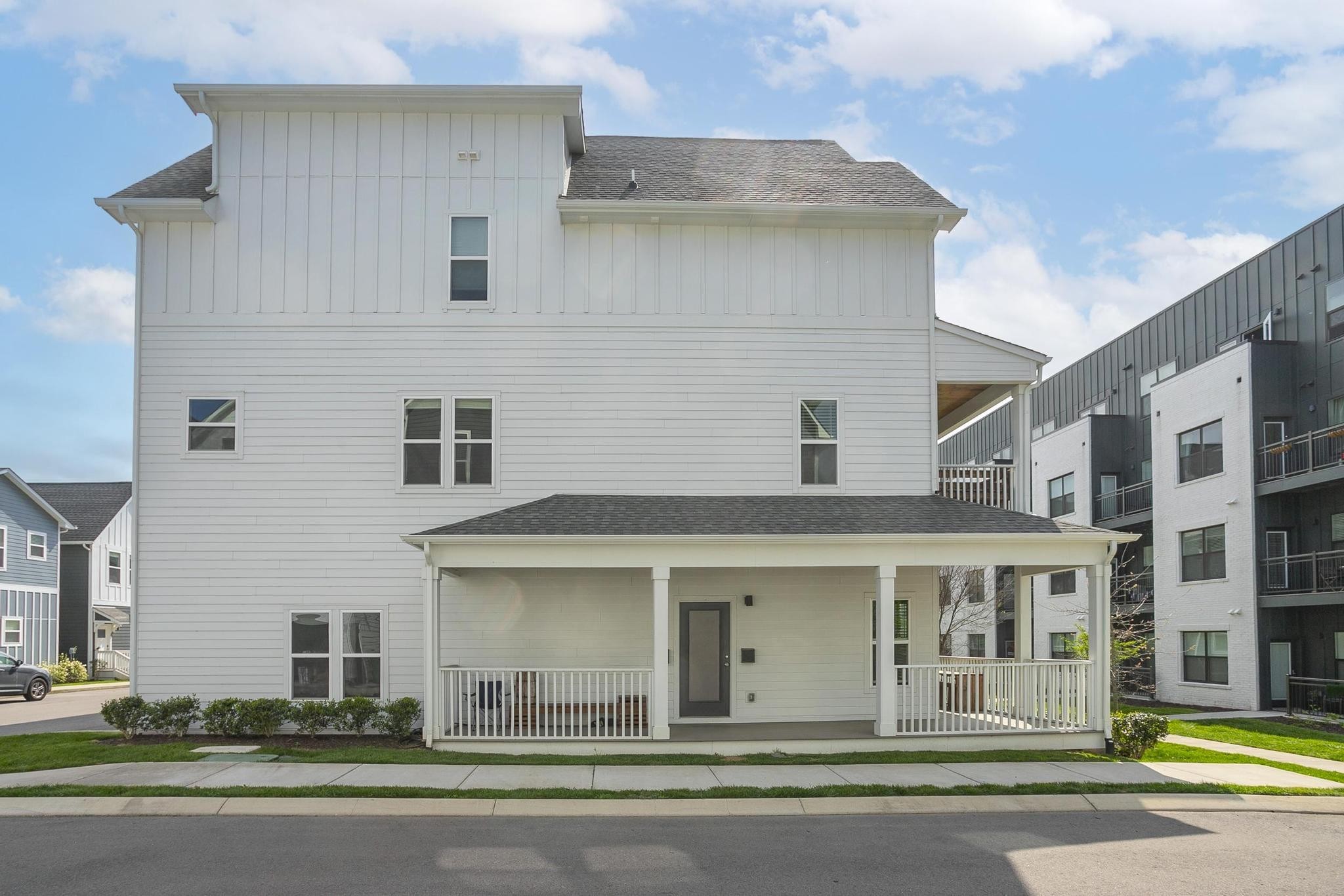 1633 54th Ave, N Unit: 11
