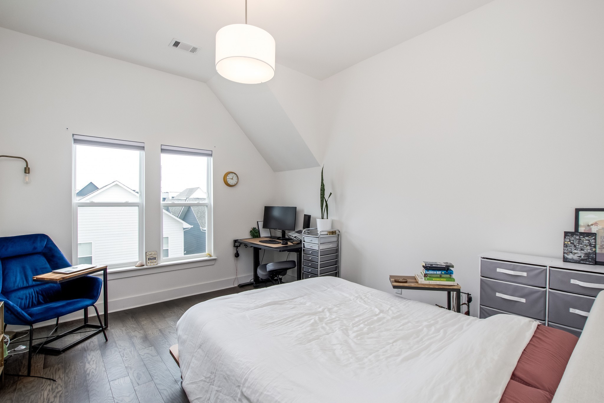 1633 54th Ave, N Unit: 11