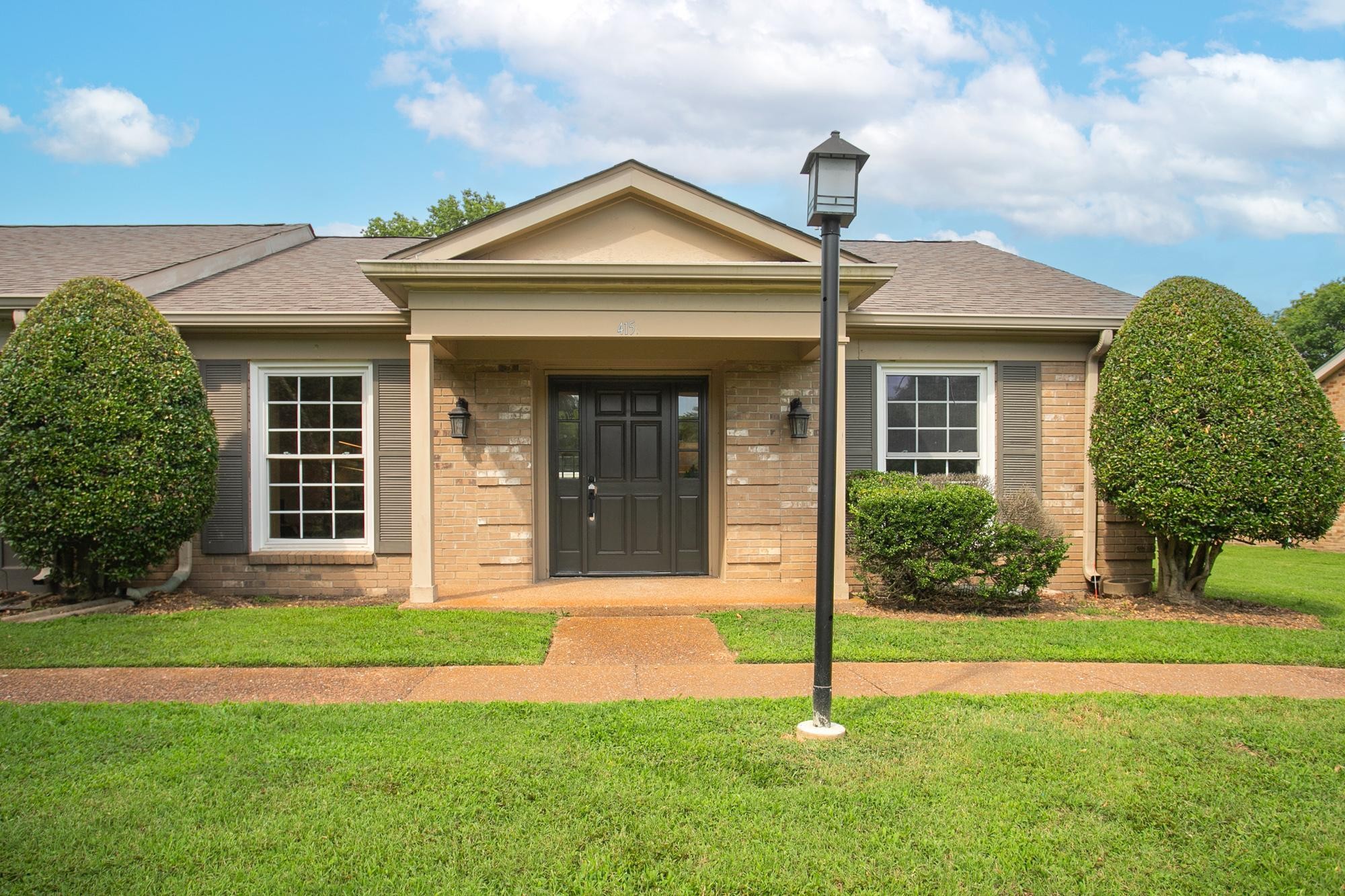 415 Plantation Ct