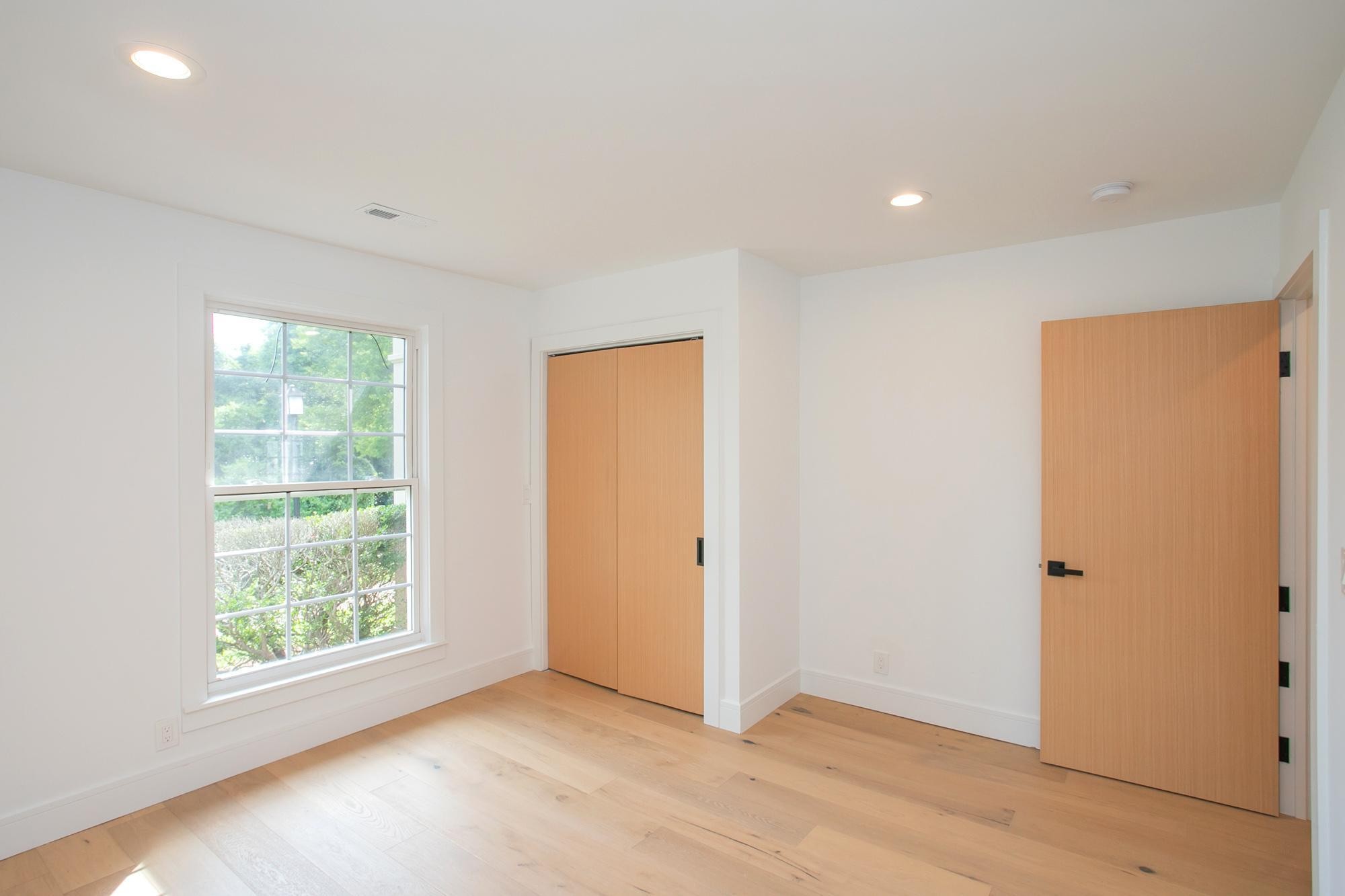 415 Plantation Ct