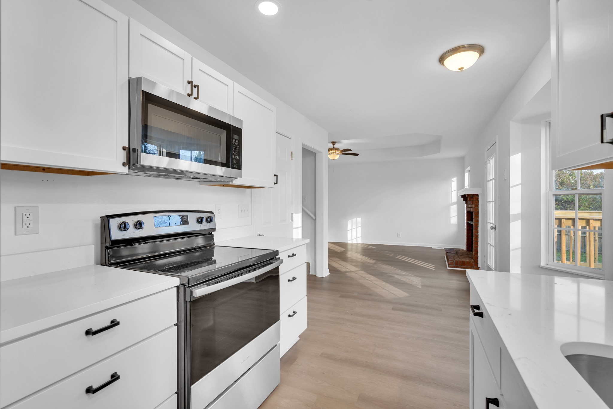 2428 Egret Dr