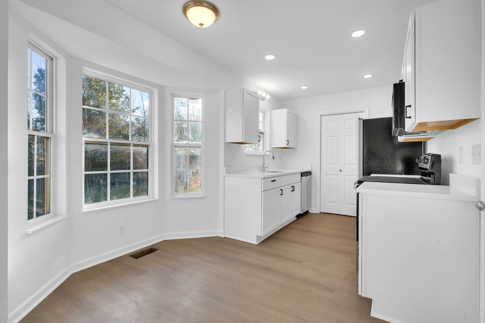 2428 Egret Dr