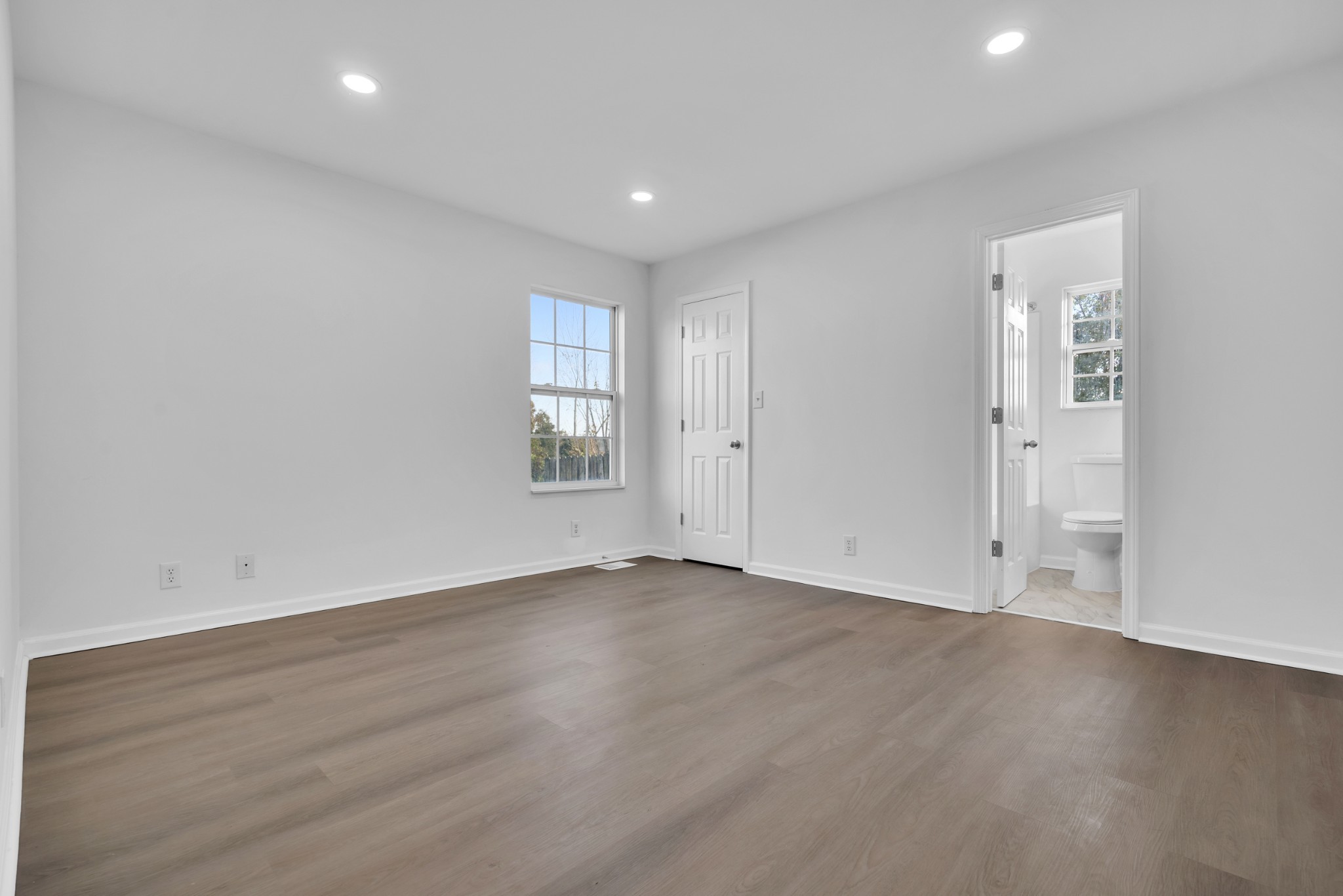 2428 Egret Dr