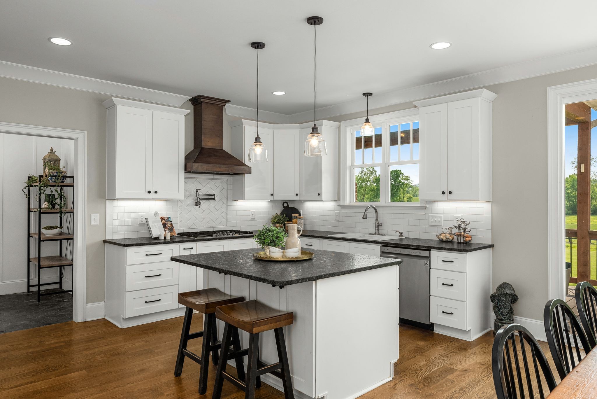 1253 Carters Creek Pike