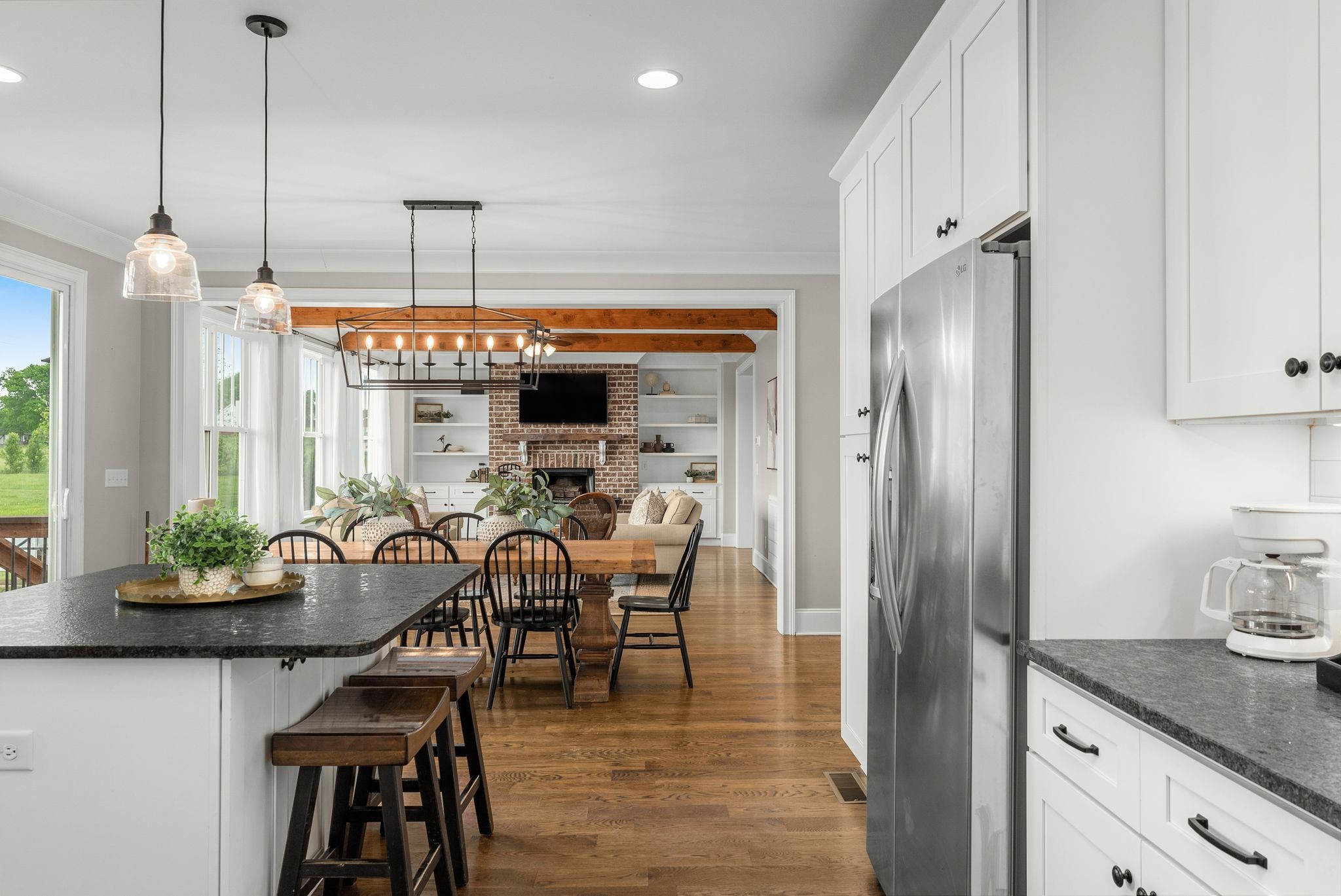 1253 Carters Creek Pike