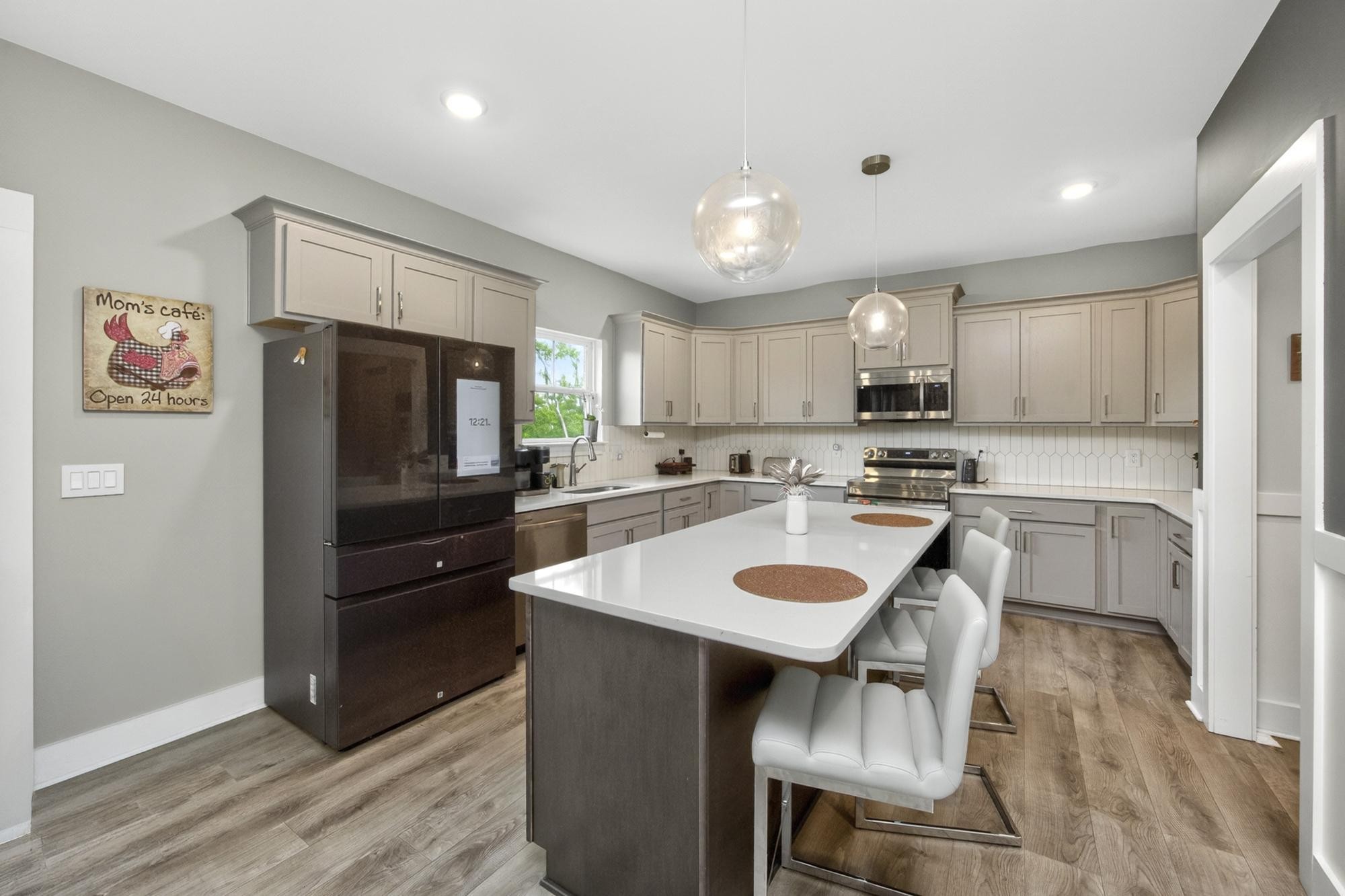 203 Strongpoint Dr