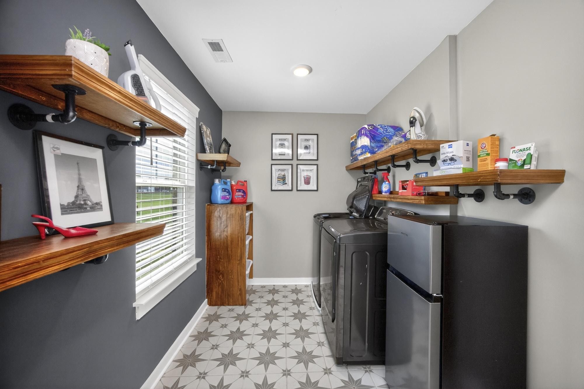 203 Strongpoint Dr